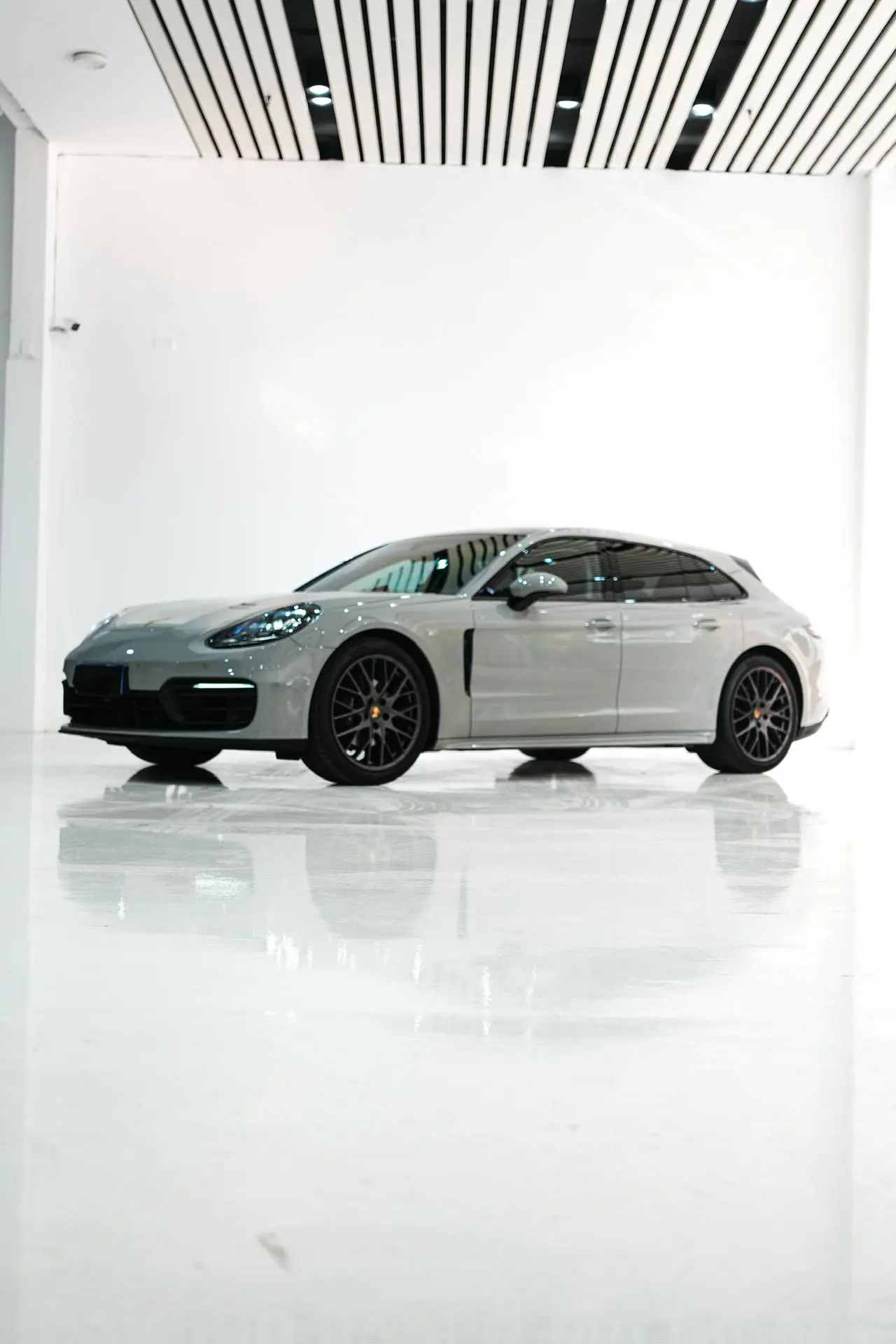 Porsche Panamera  из Китая