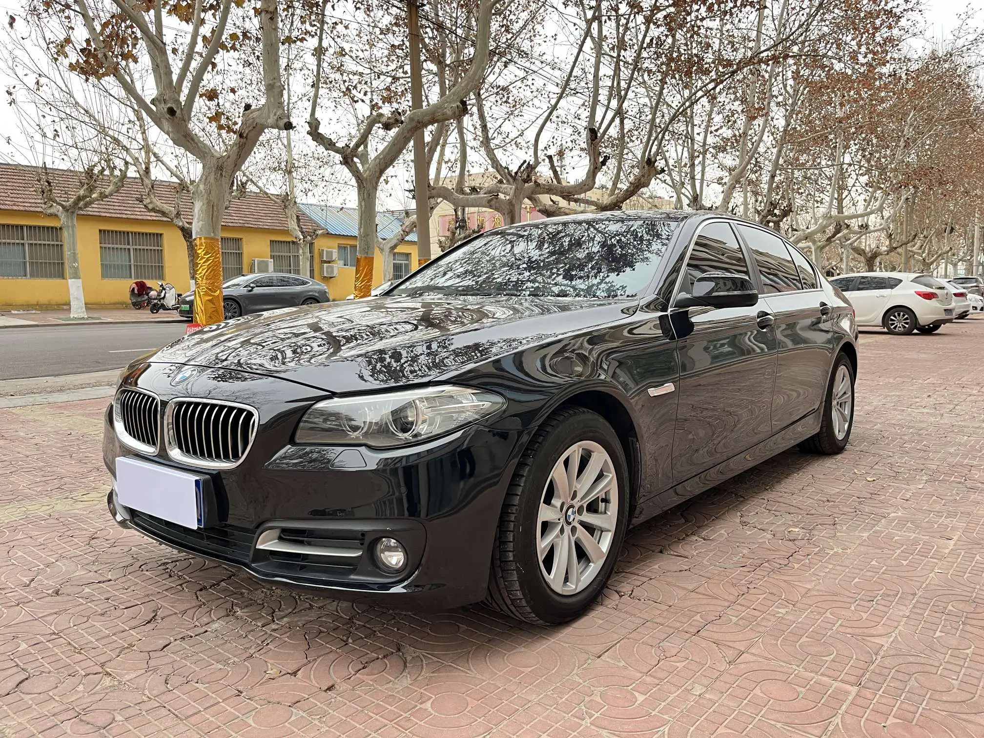 BMW 5 Series  из Китая
