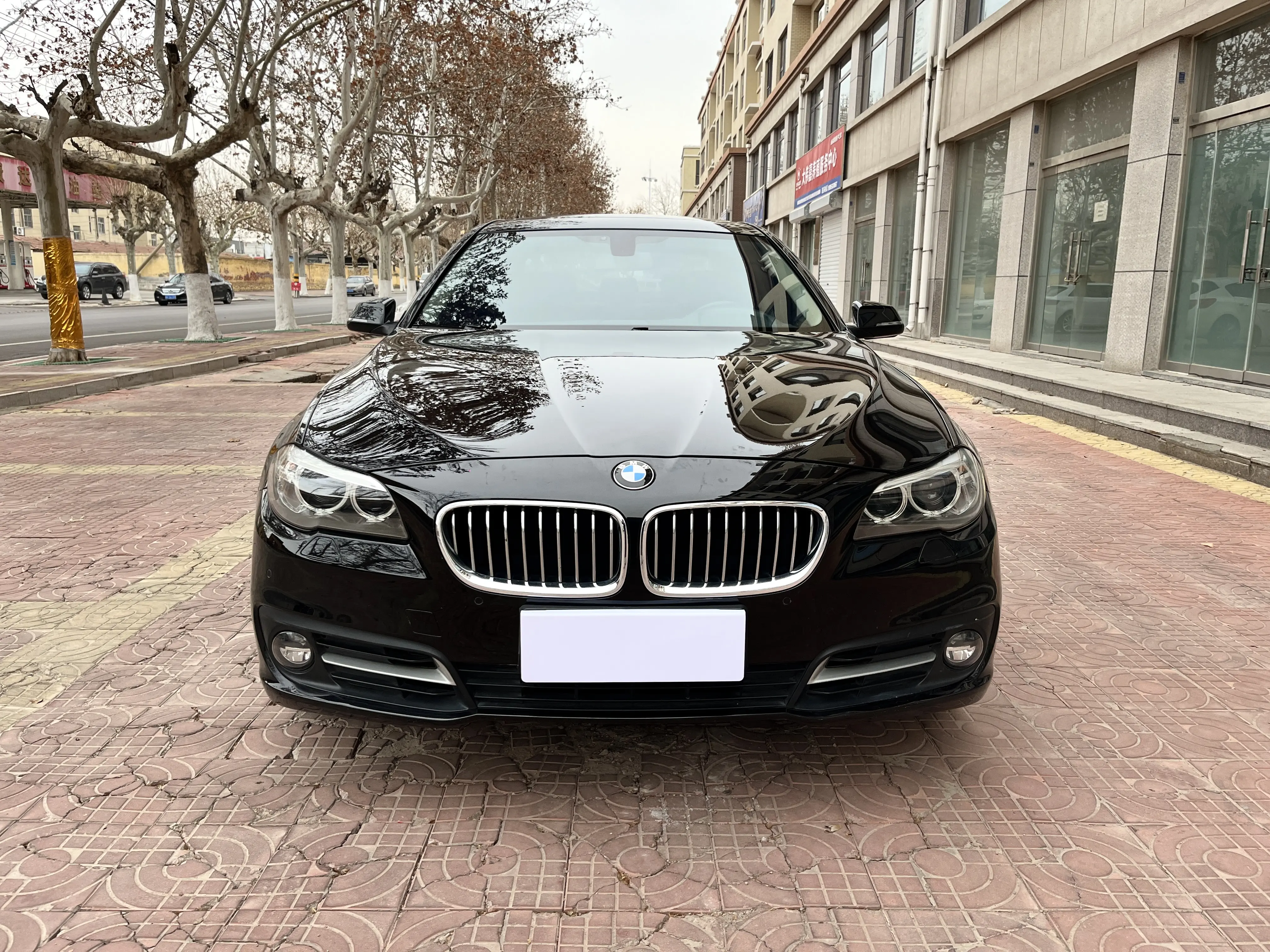 BMW 5 Series  из Китая