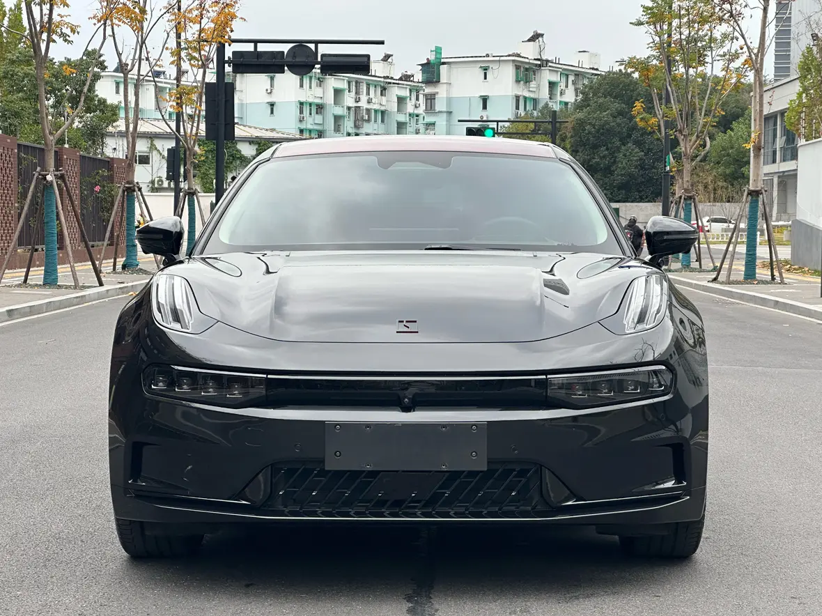 ZEEKR 001  из Китая