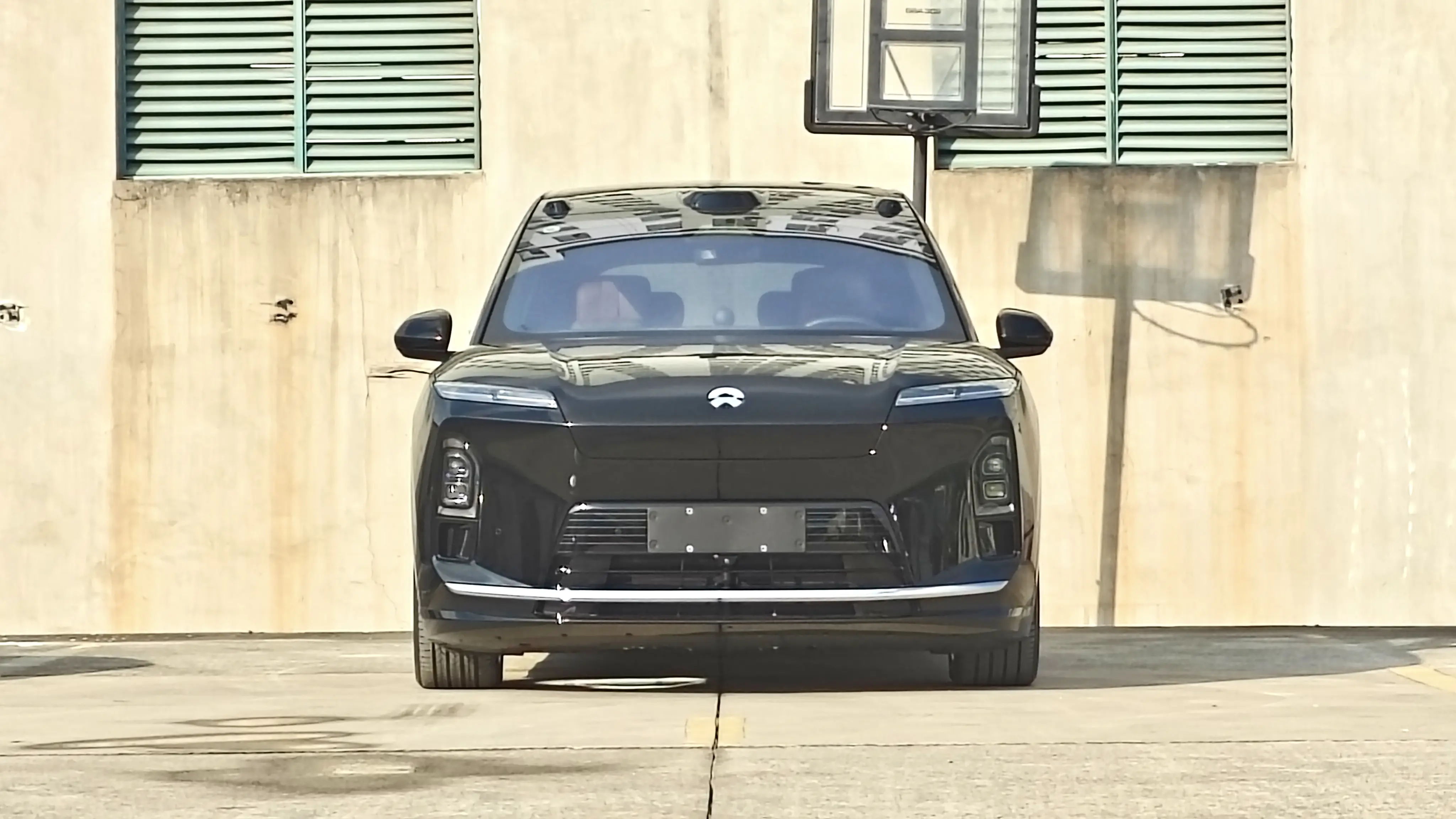 NIO ES8  из Китая