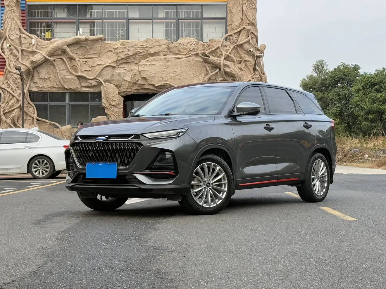 Oshan Changan Auchan X7 PLUS  из Китая