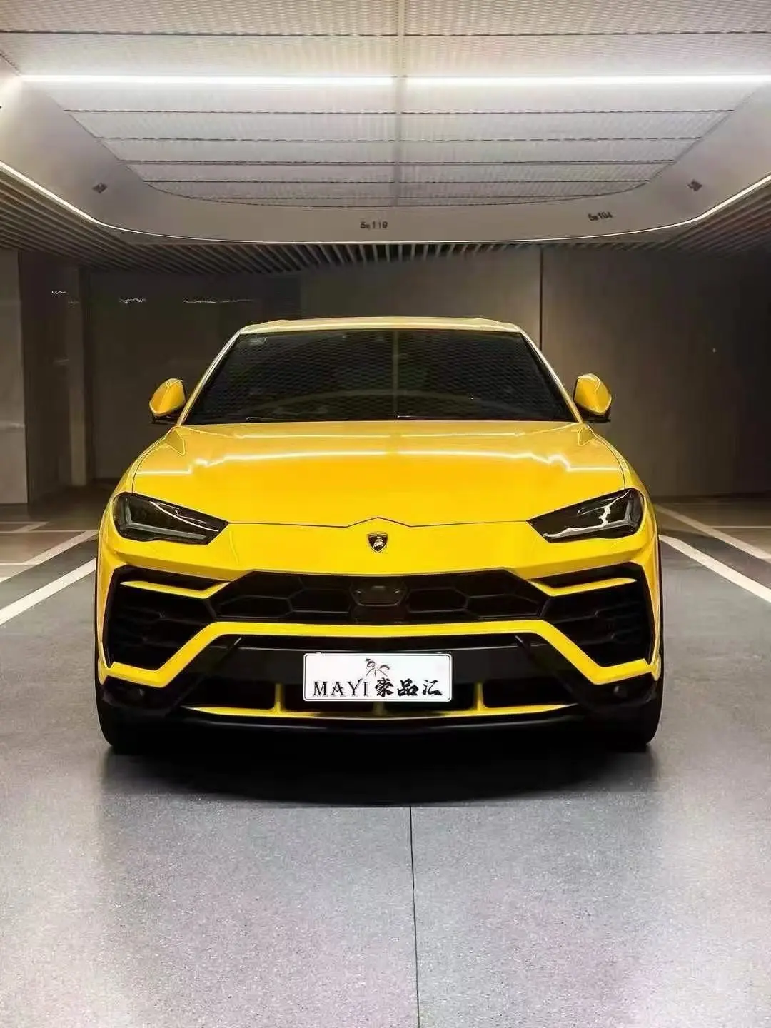 Lamborghini Urus  из Китая