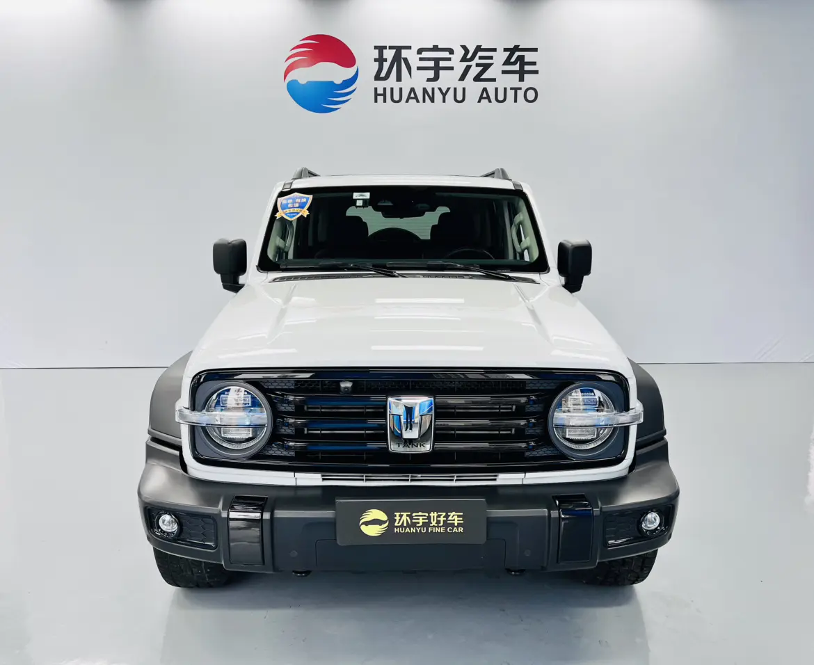 Tank 300  из Китая