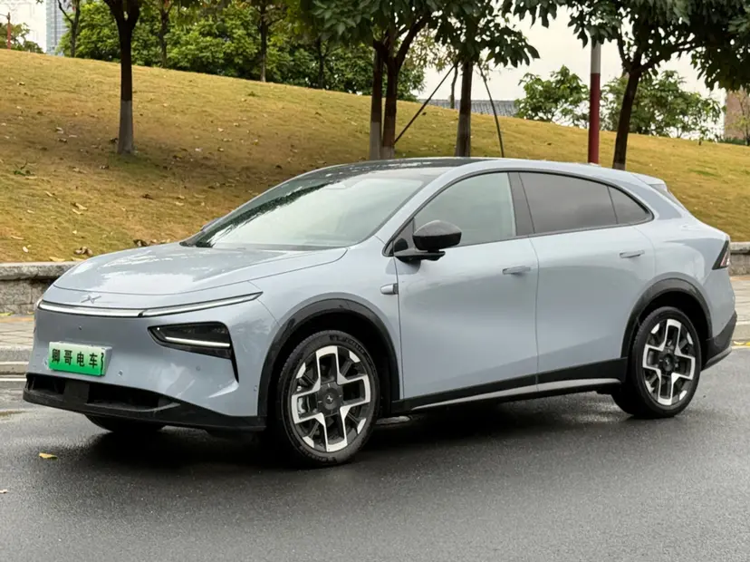 Xpeng G7  из Китая