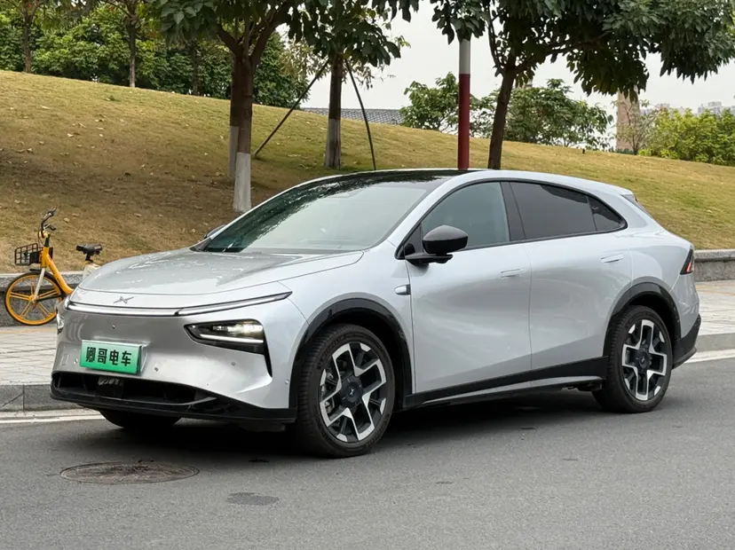 Xpeng G7  из Китая