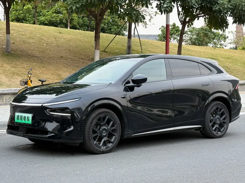 Xpeng G7  из Китая