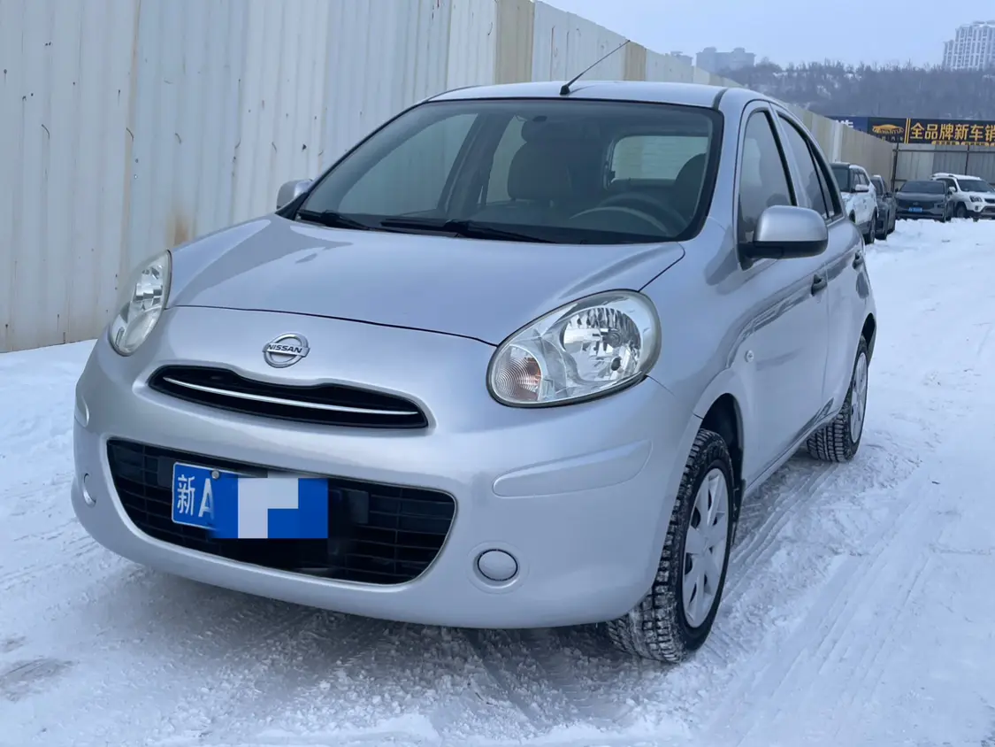 Nissan March  из Китая