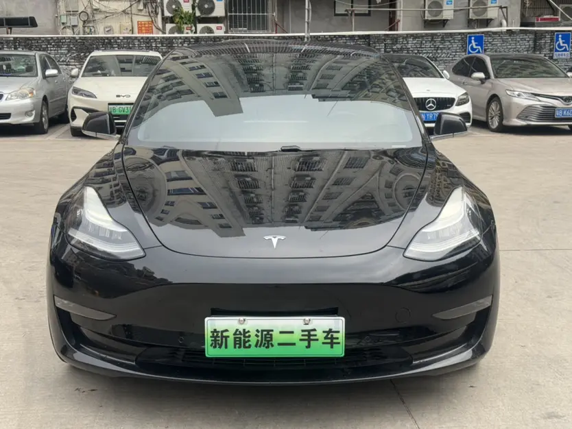 Tesla Model 3  из Китая
