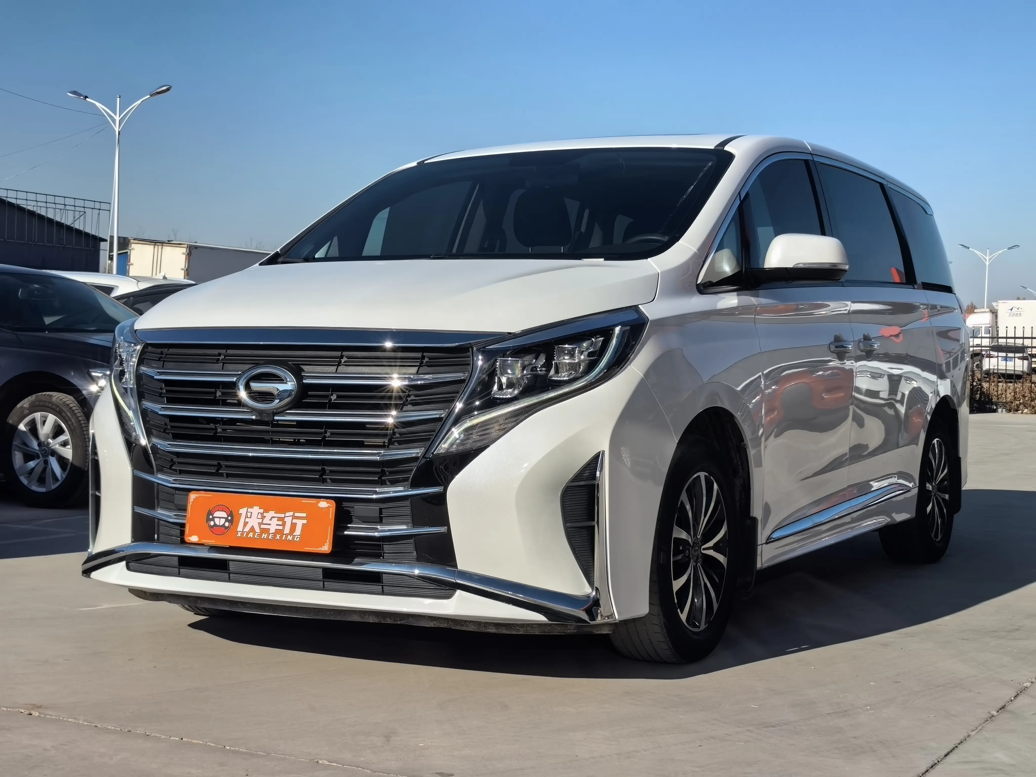 GAC Trumpchi M8  из Китая