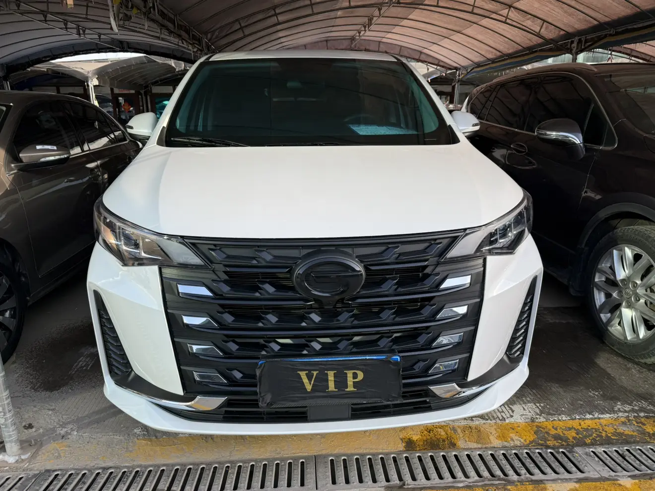 GAC Trumpchi M6  из Китая