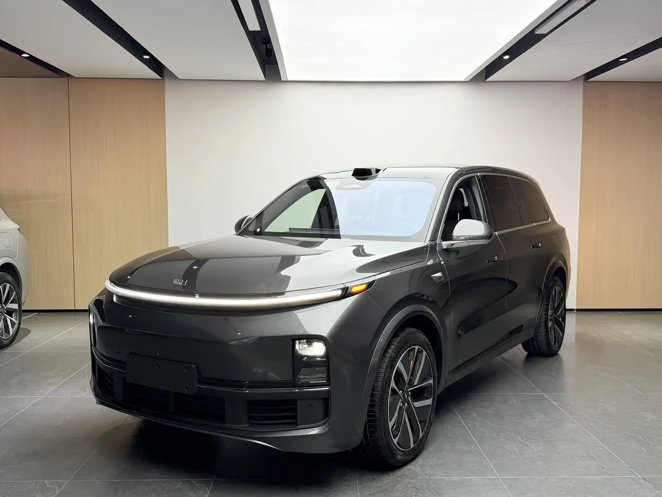 Li L9 (Ideal L9)  из Китая