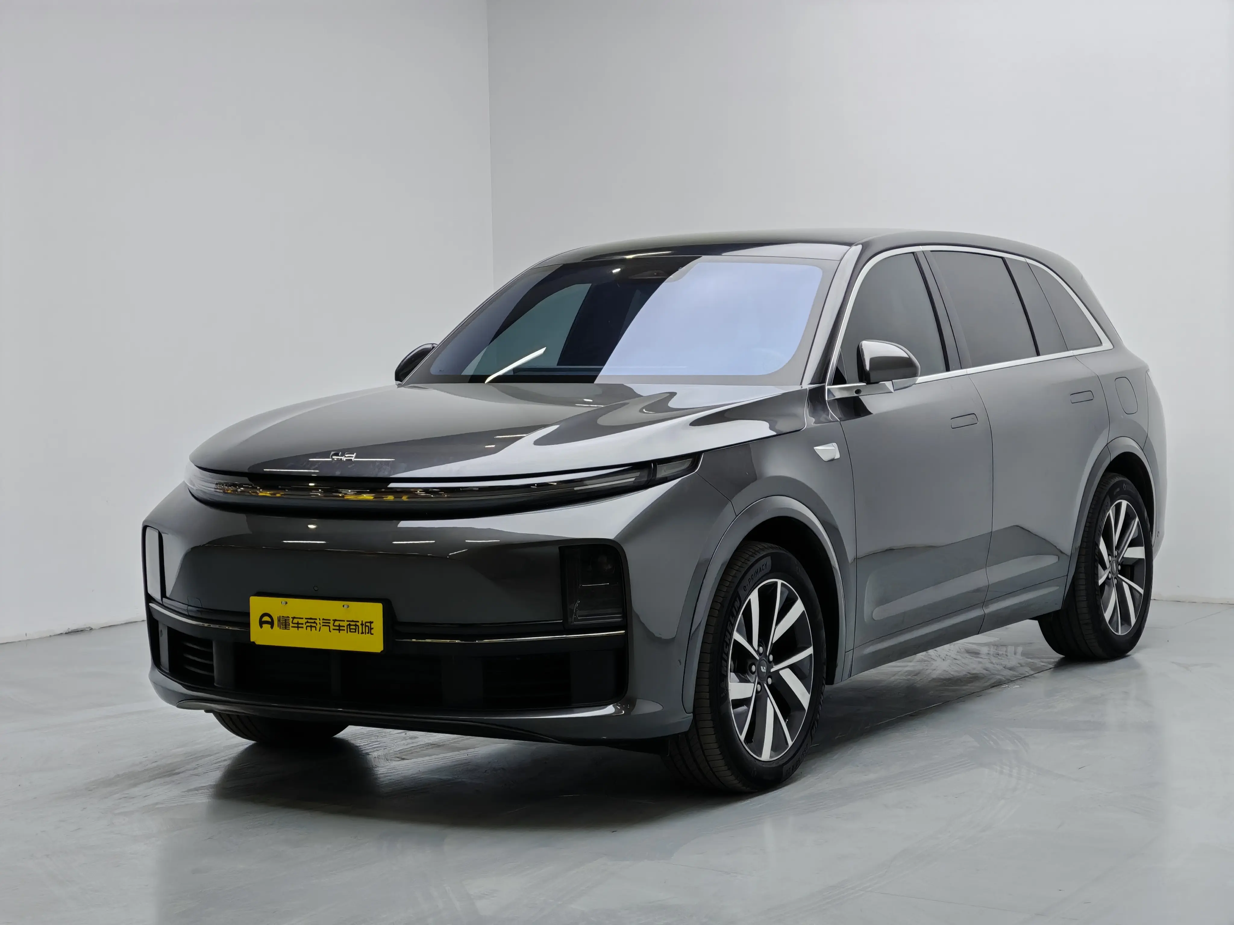 Li L7 (Ideal L7)  из Китая