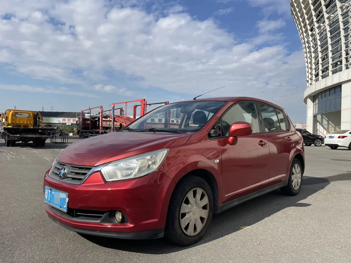 Kai Chen Venucia R50  из Китая