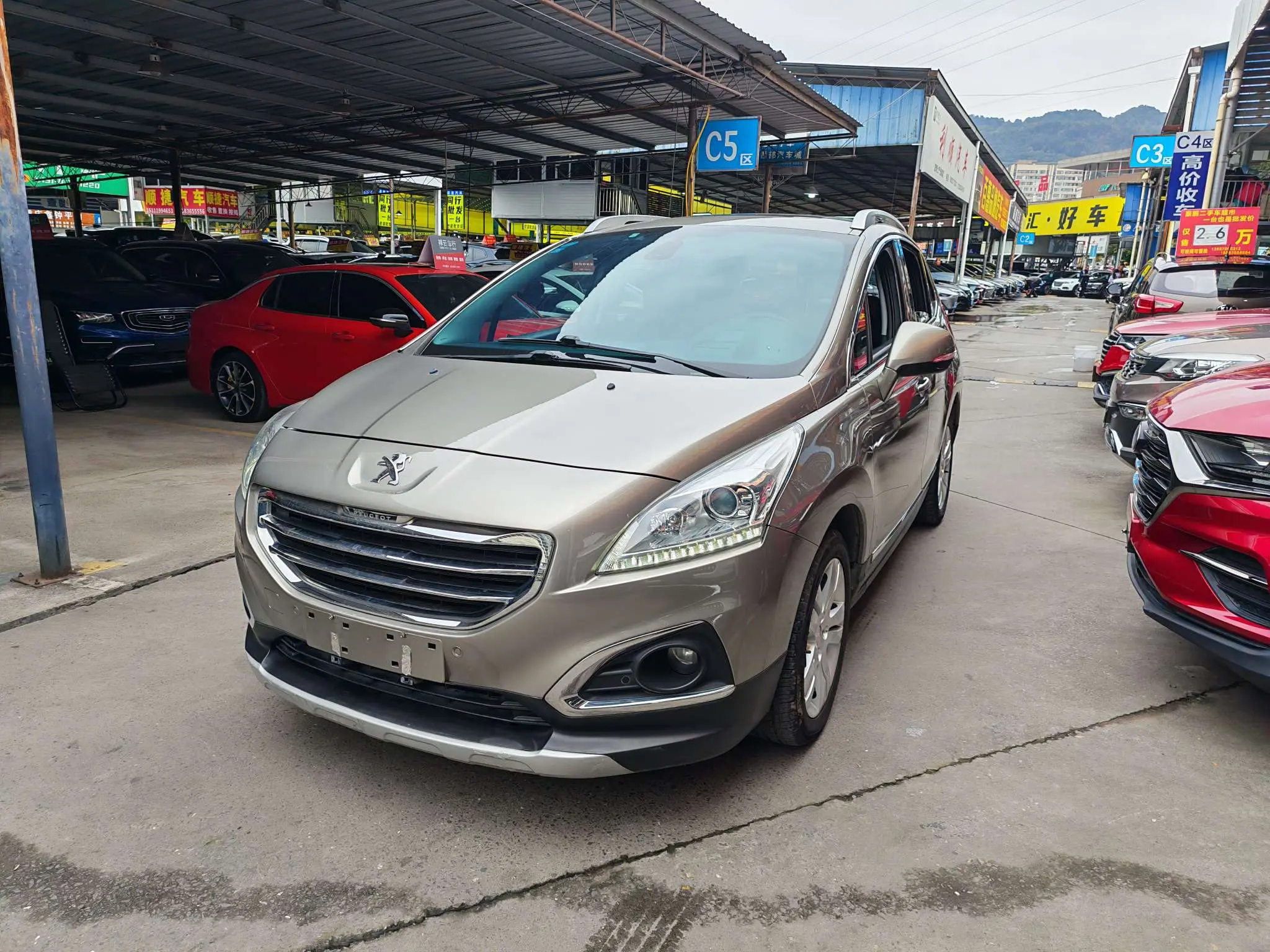 Peugeot 3008  из Китая