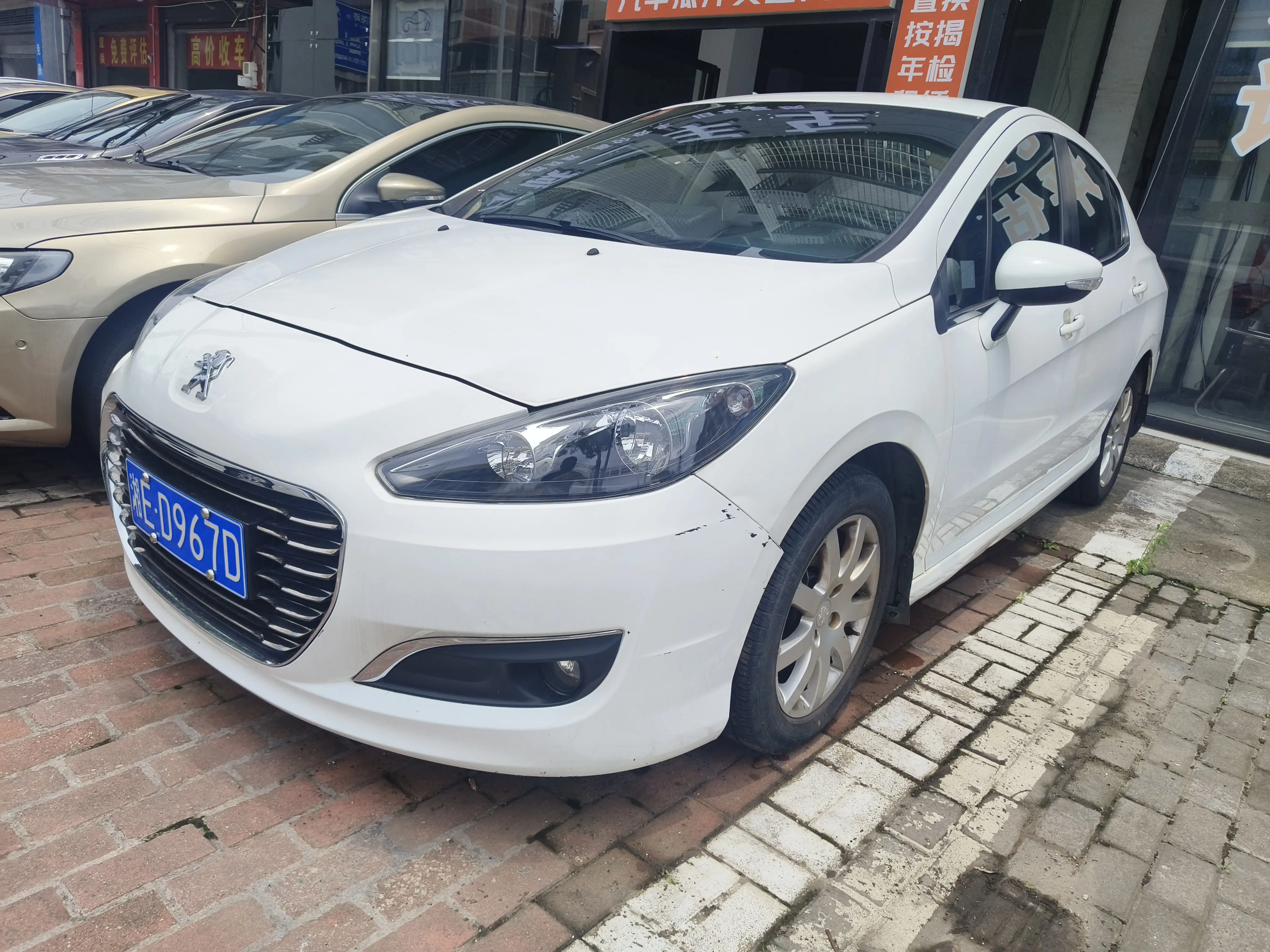 Peugeot 308  из Китая