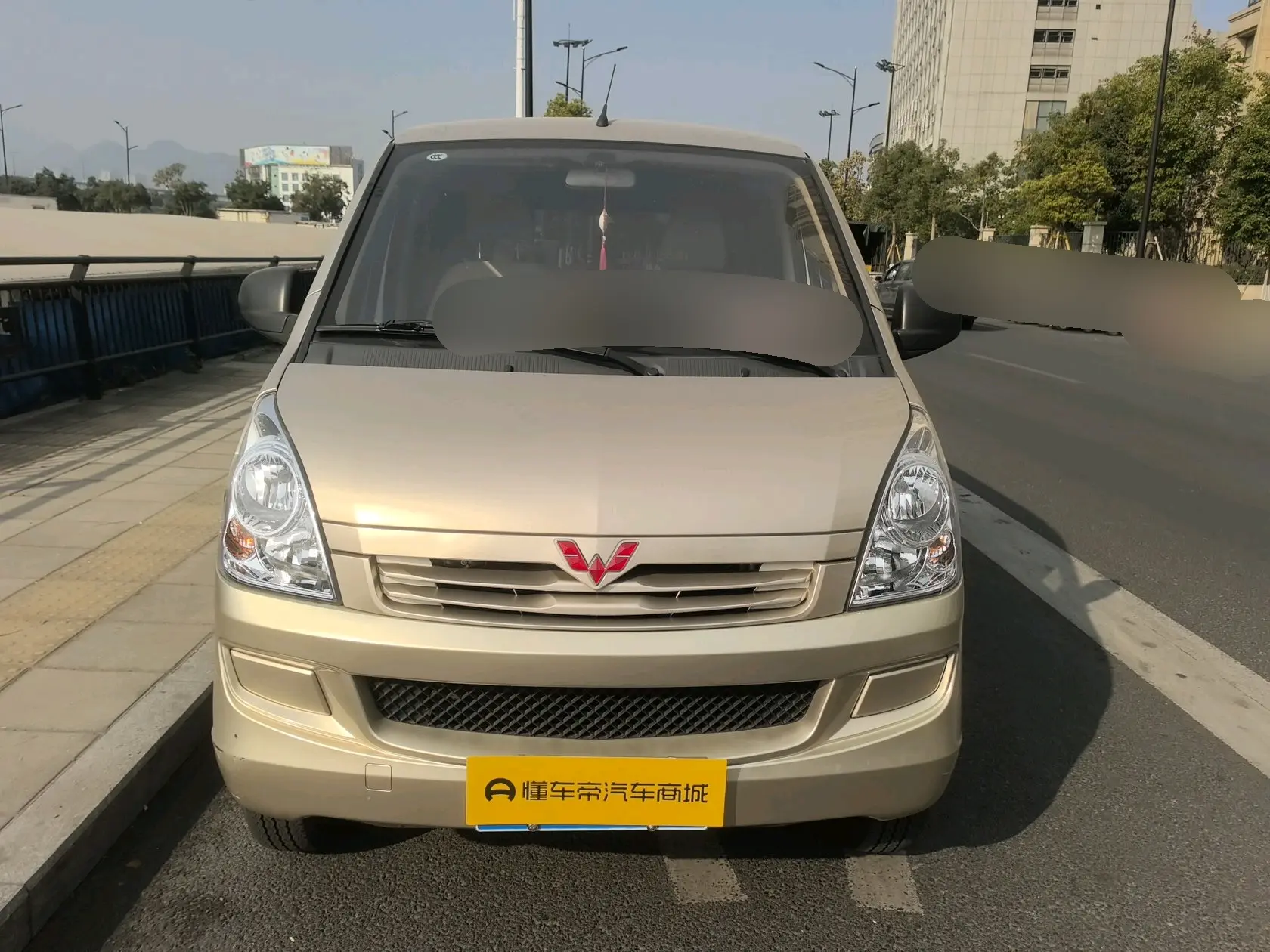 Wuling Rongguang  из Китая