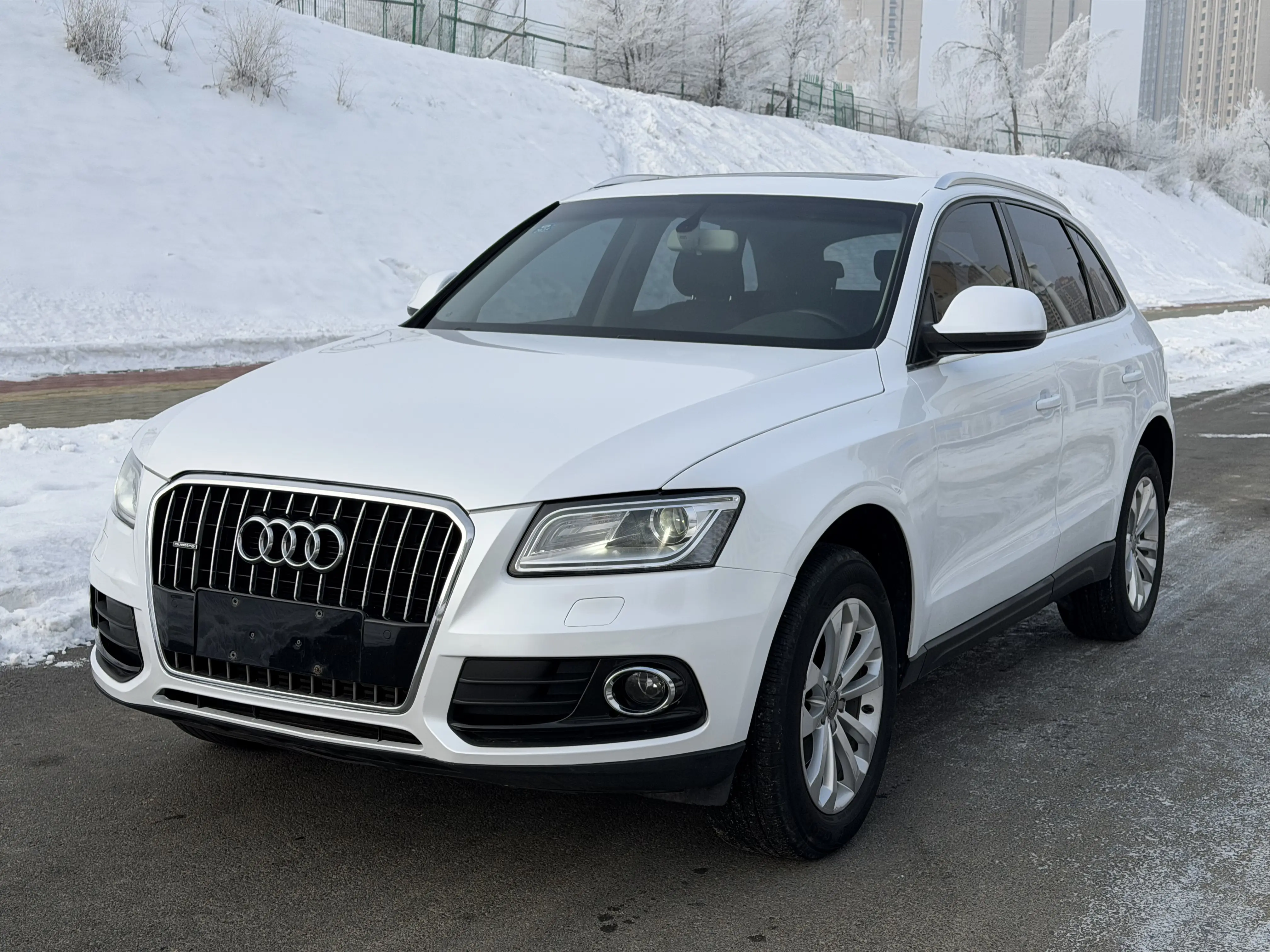 Audi Q5  из Китая