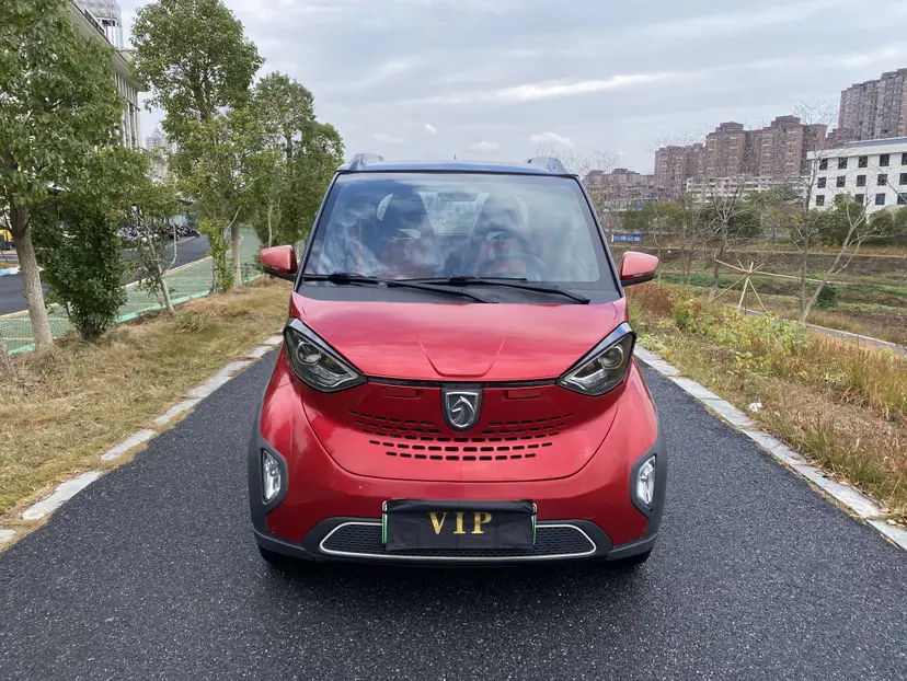 Baojun E100  из Китая