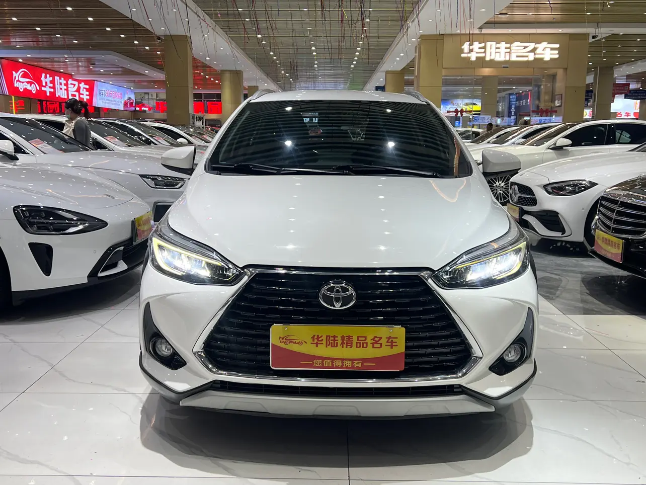 Toyota Yaris L  из Китая