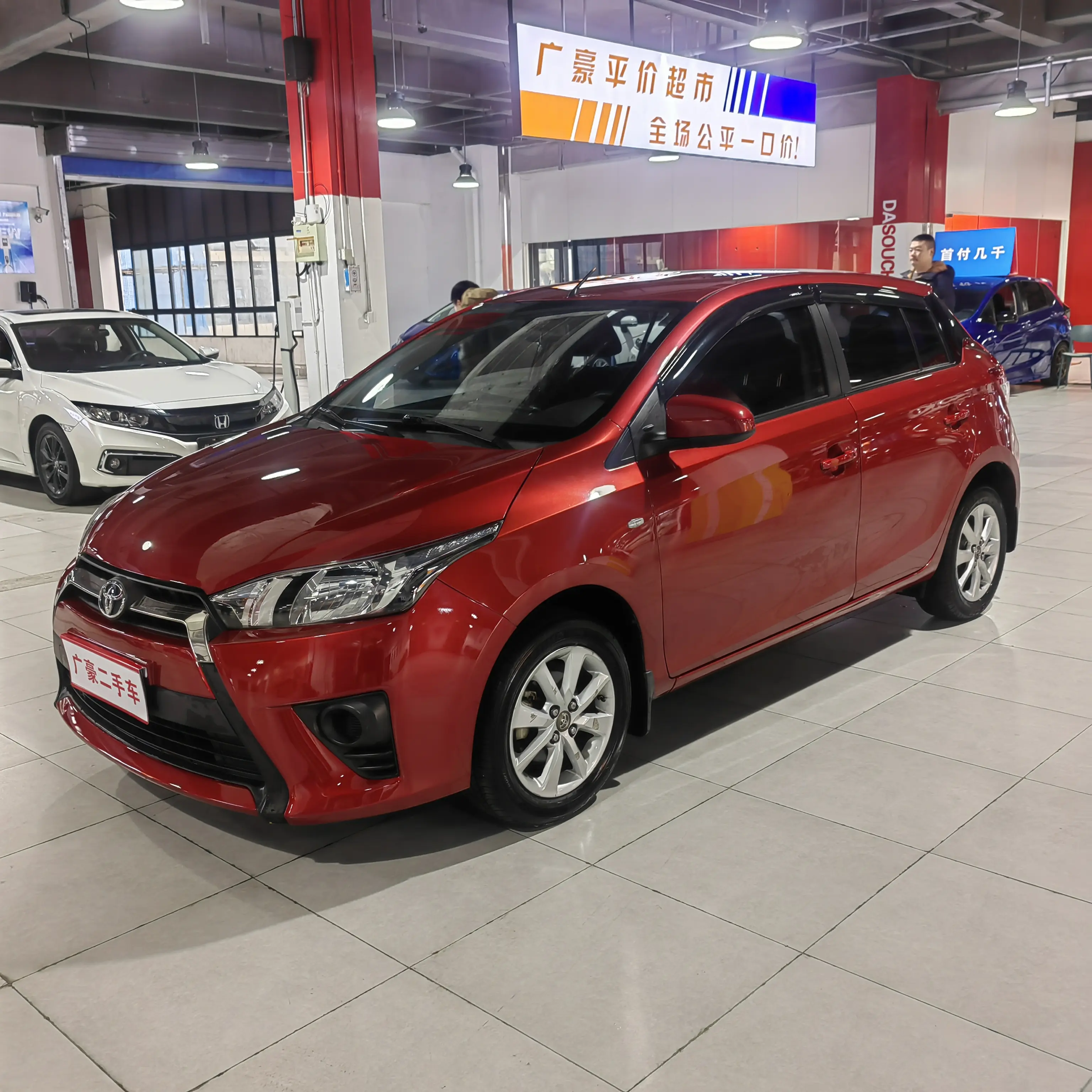 Toyota Yaris L  из Китая