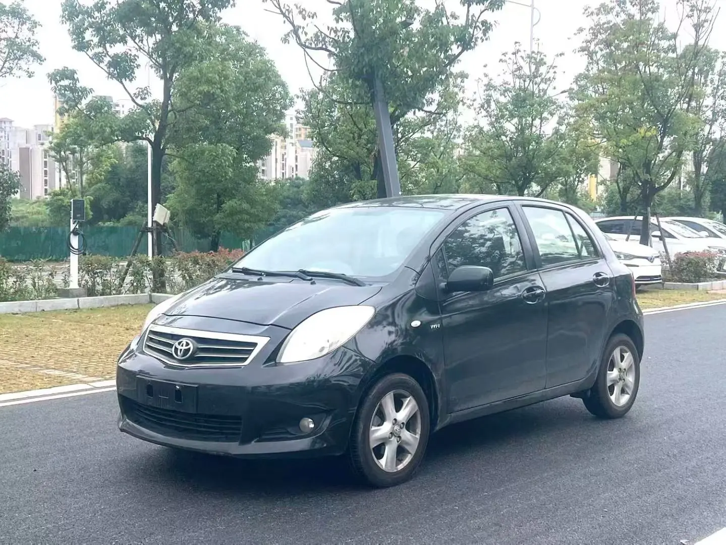 Toyota Yaris  из Китая