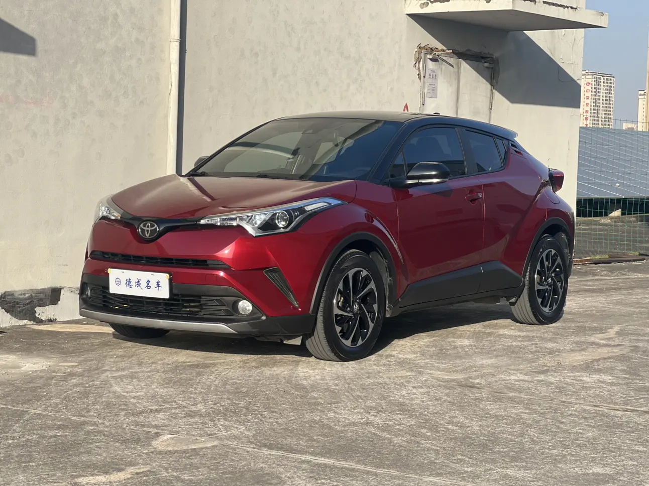 Toyota C-HR Hybrid (Yize IZOA)  из Китая