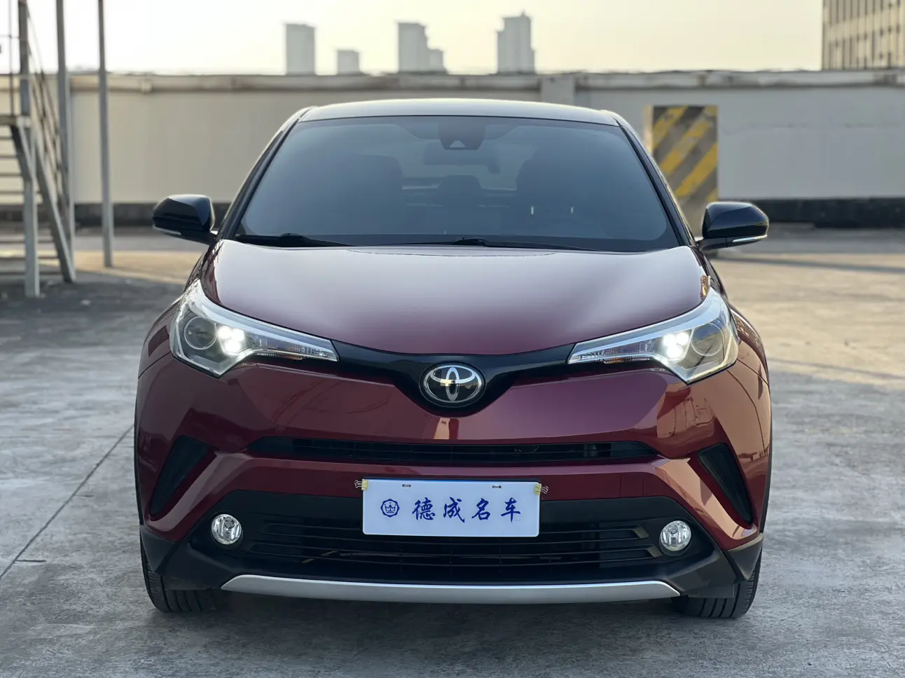 Toyota C-HR Hybrid (Yize IZOA)  из Китая
