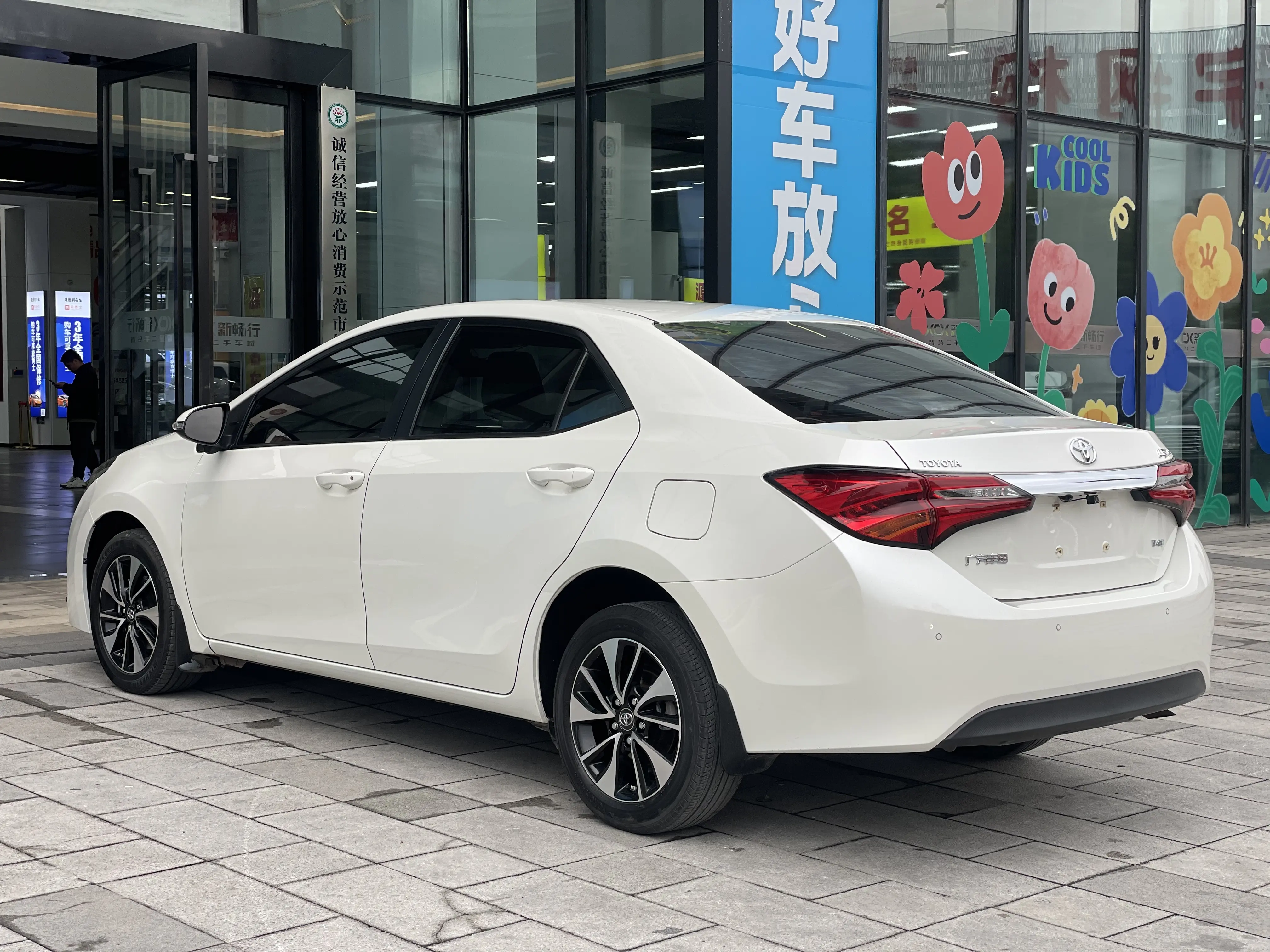 Toyota Levin (Lei Ling)  из Китая