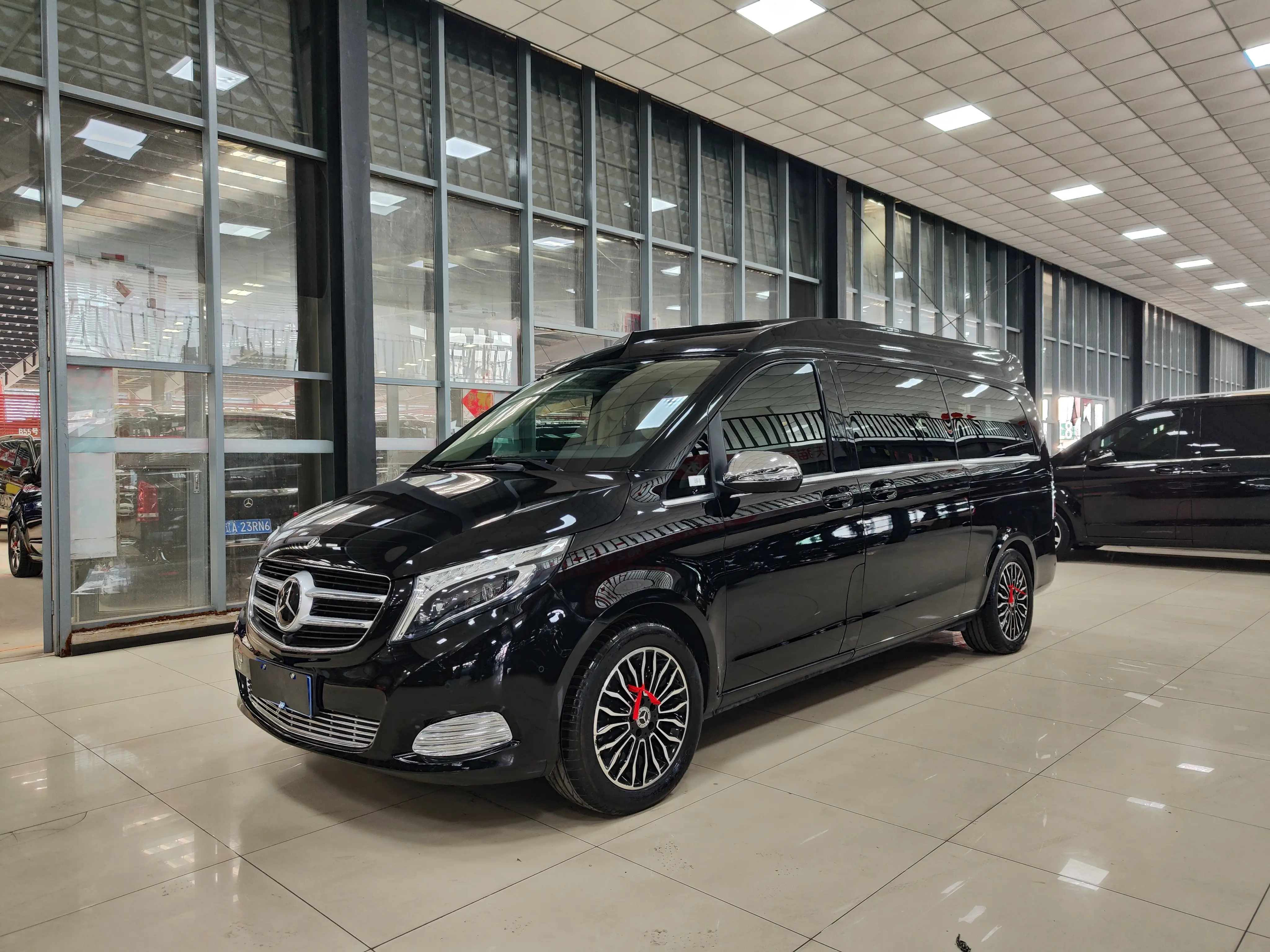 Mercedes-Benz Mercedes Benz V Class  из Китая