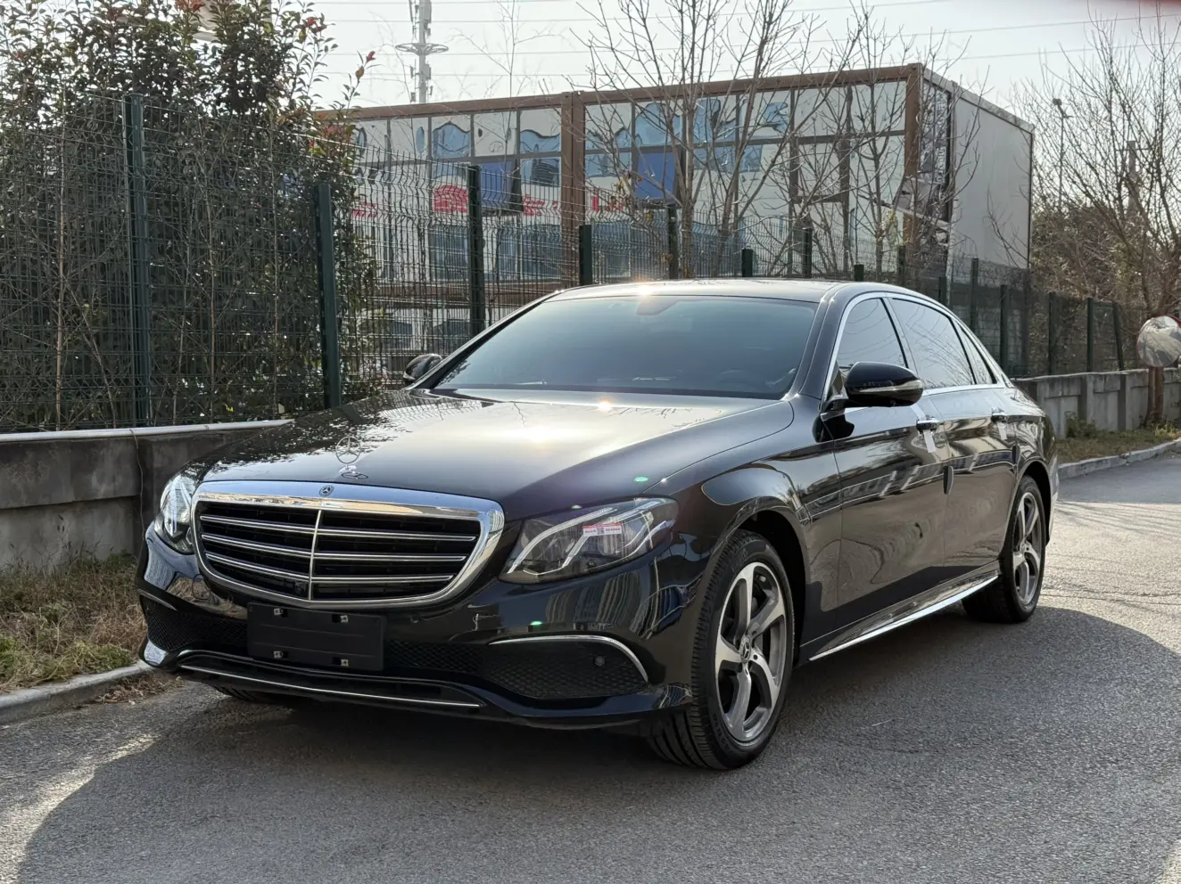 Mercedes-Benz E-Class  из Китая