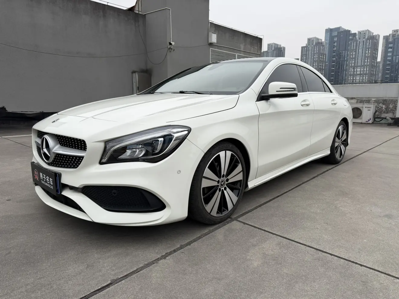 Mercedes-Benz Mercedes CLA  из Китая