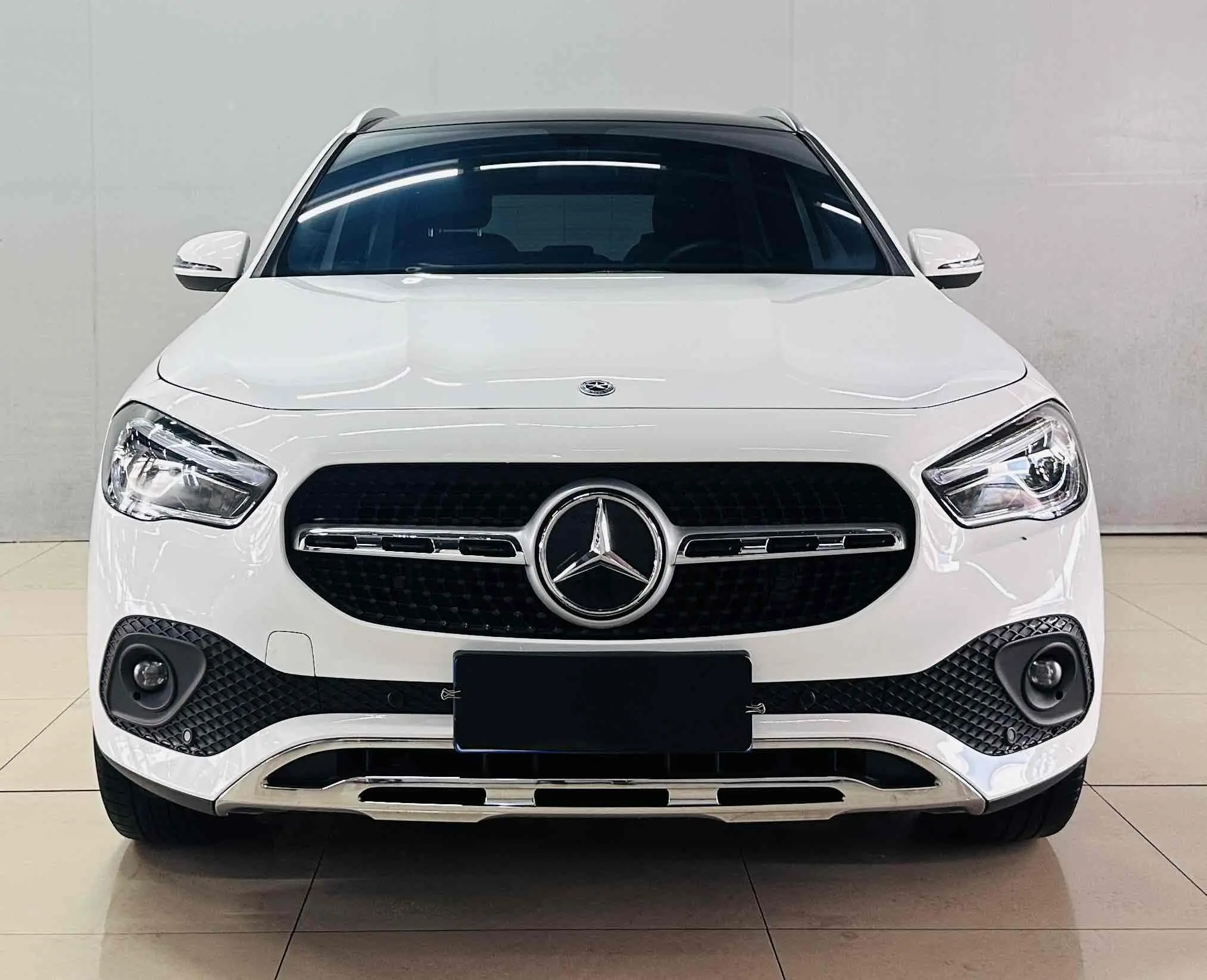 Mercedes-Benz GLA  из Китая