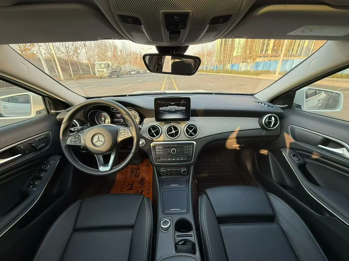 Mercedes-Benz GLA  из Китая