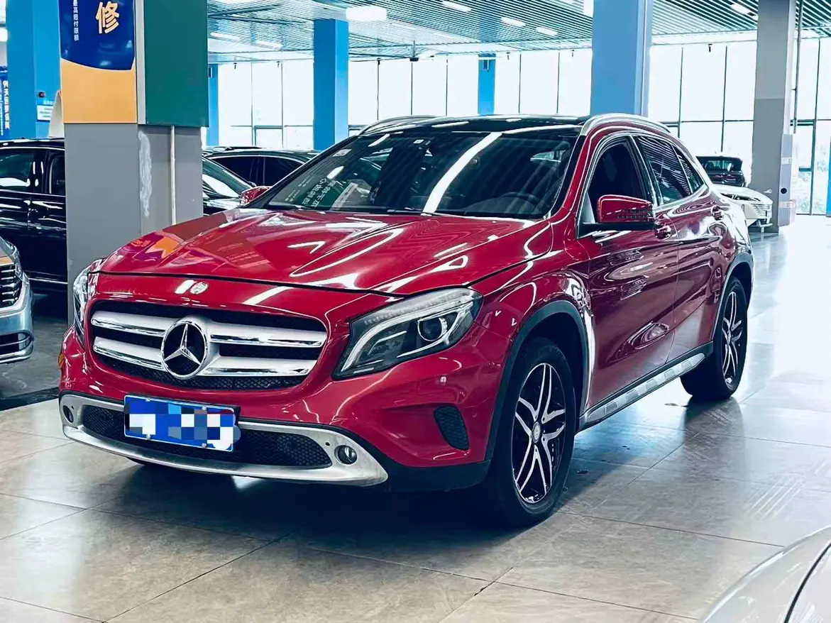 Mercedes-Benz GLA  из Китая