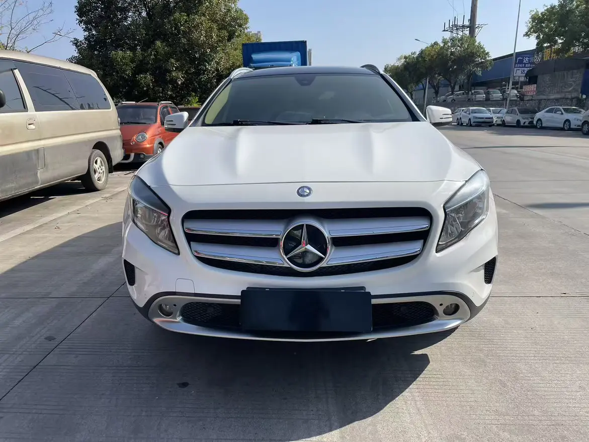 Mercedes-Benz GLA  из Китая