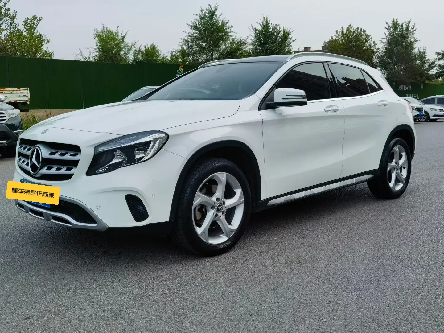 Mercedes-Benz GLA  из Китая