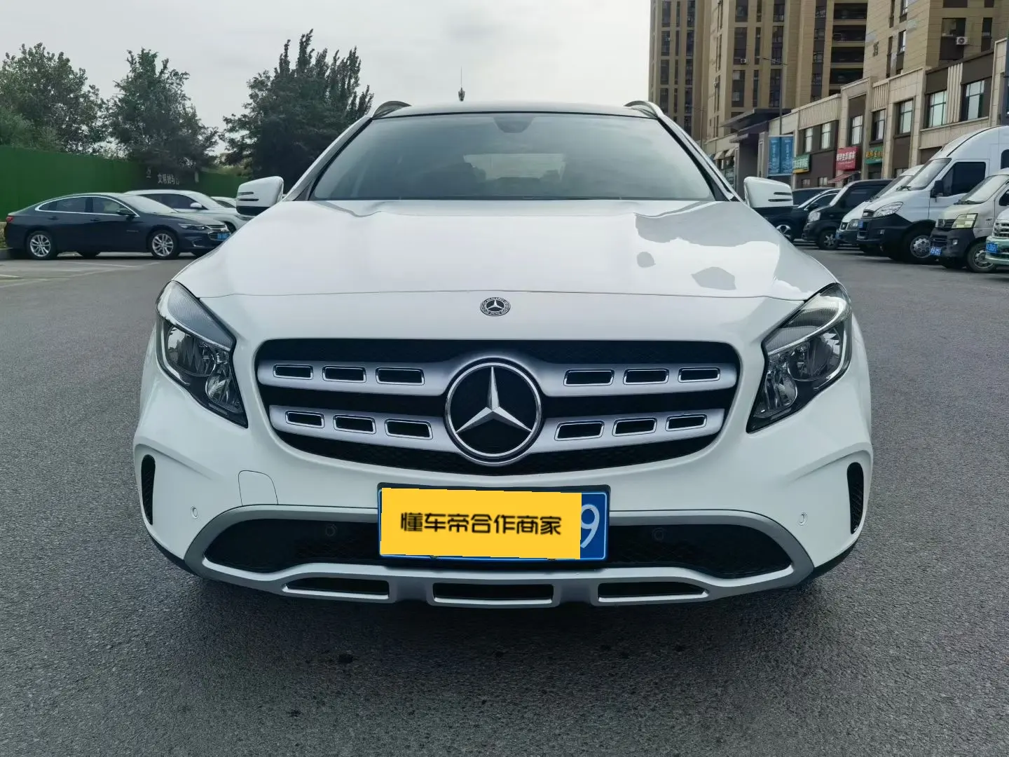 Mercedes-Benz GLA  из Китая