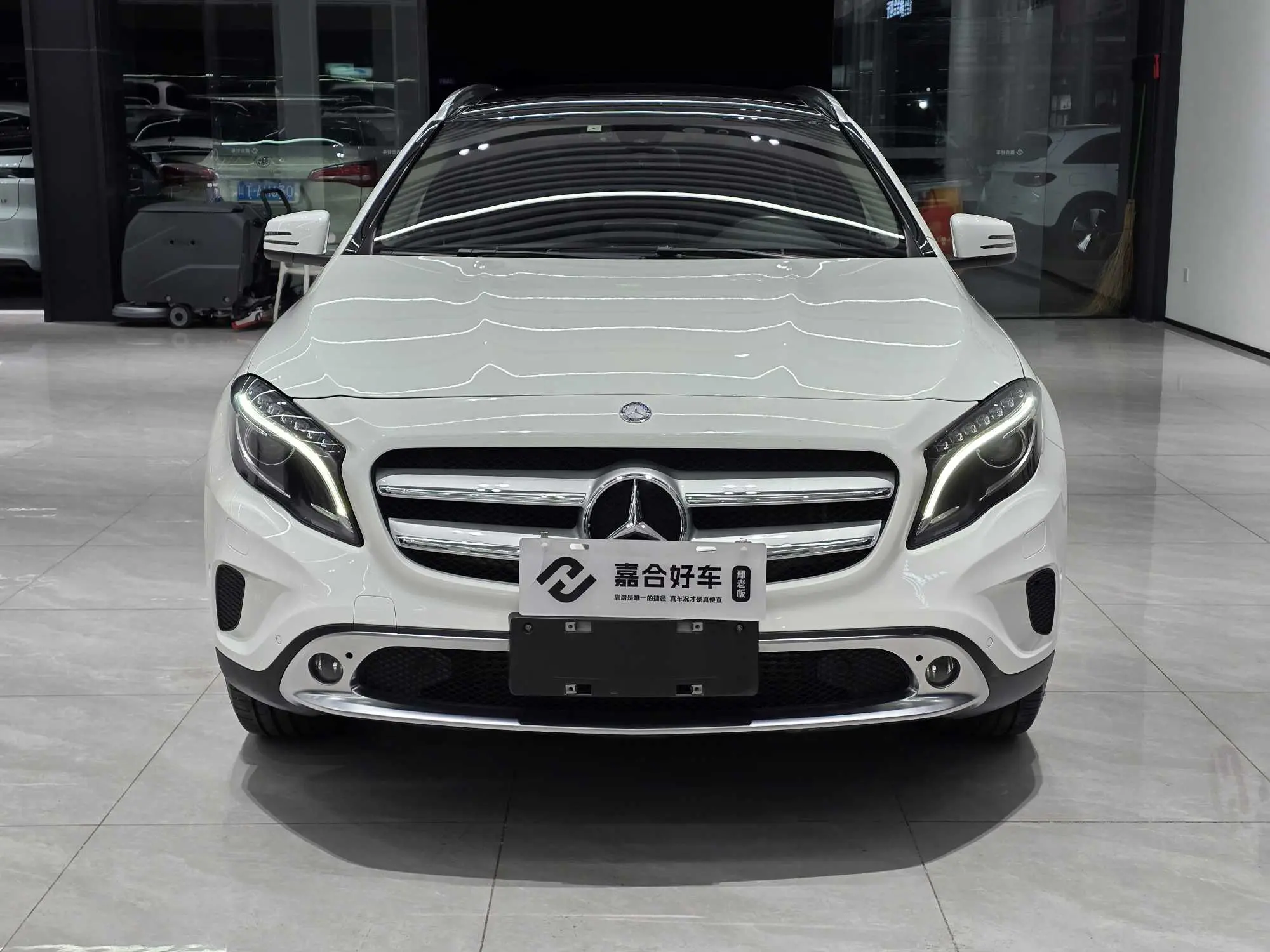 Mercedes-Benz GLA  из Китая