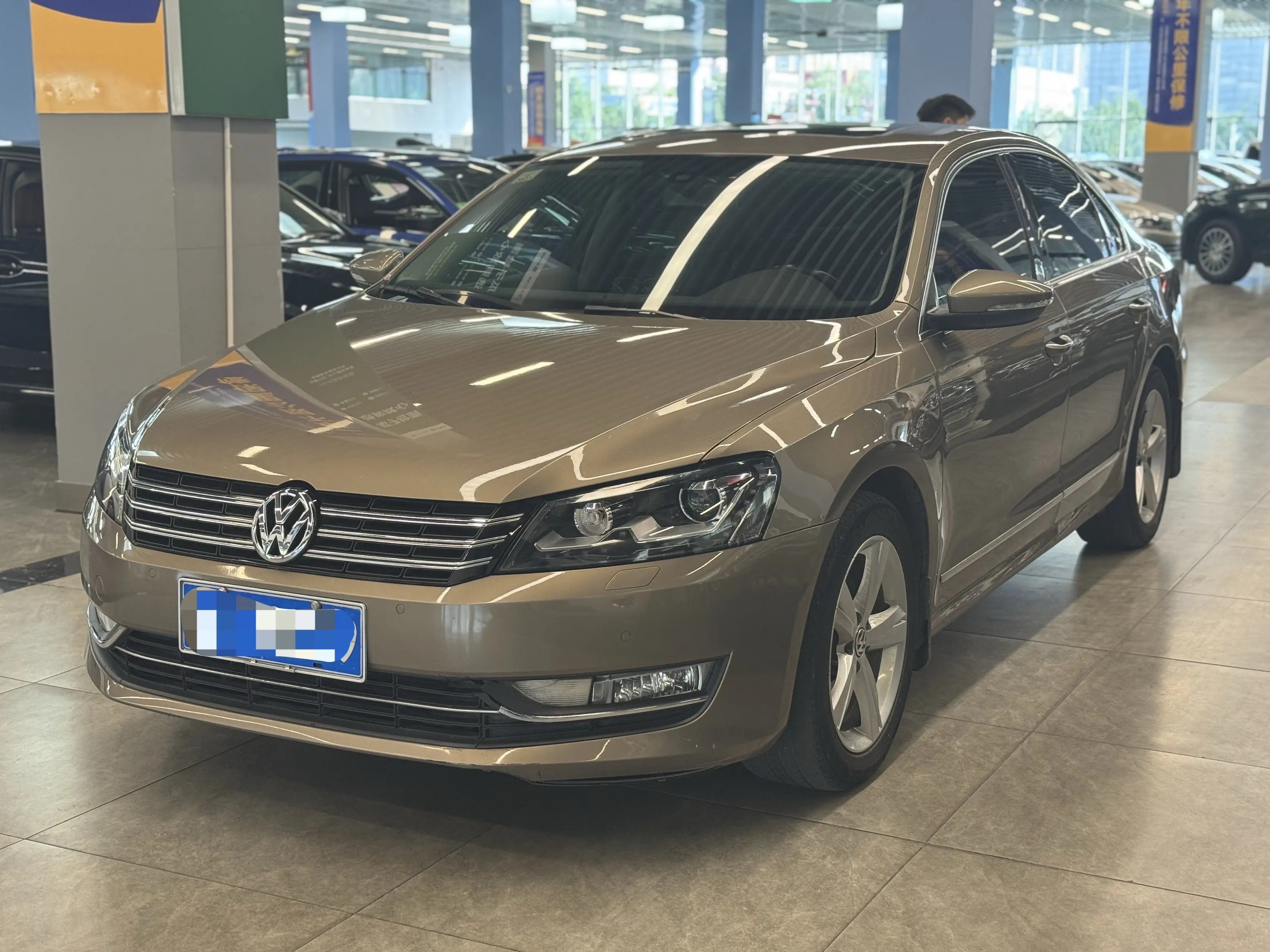 Volkswagen Passat  из Китая