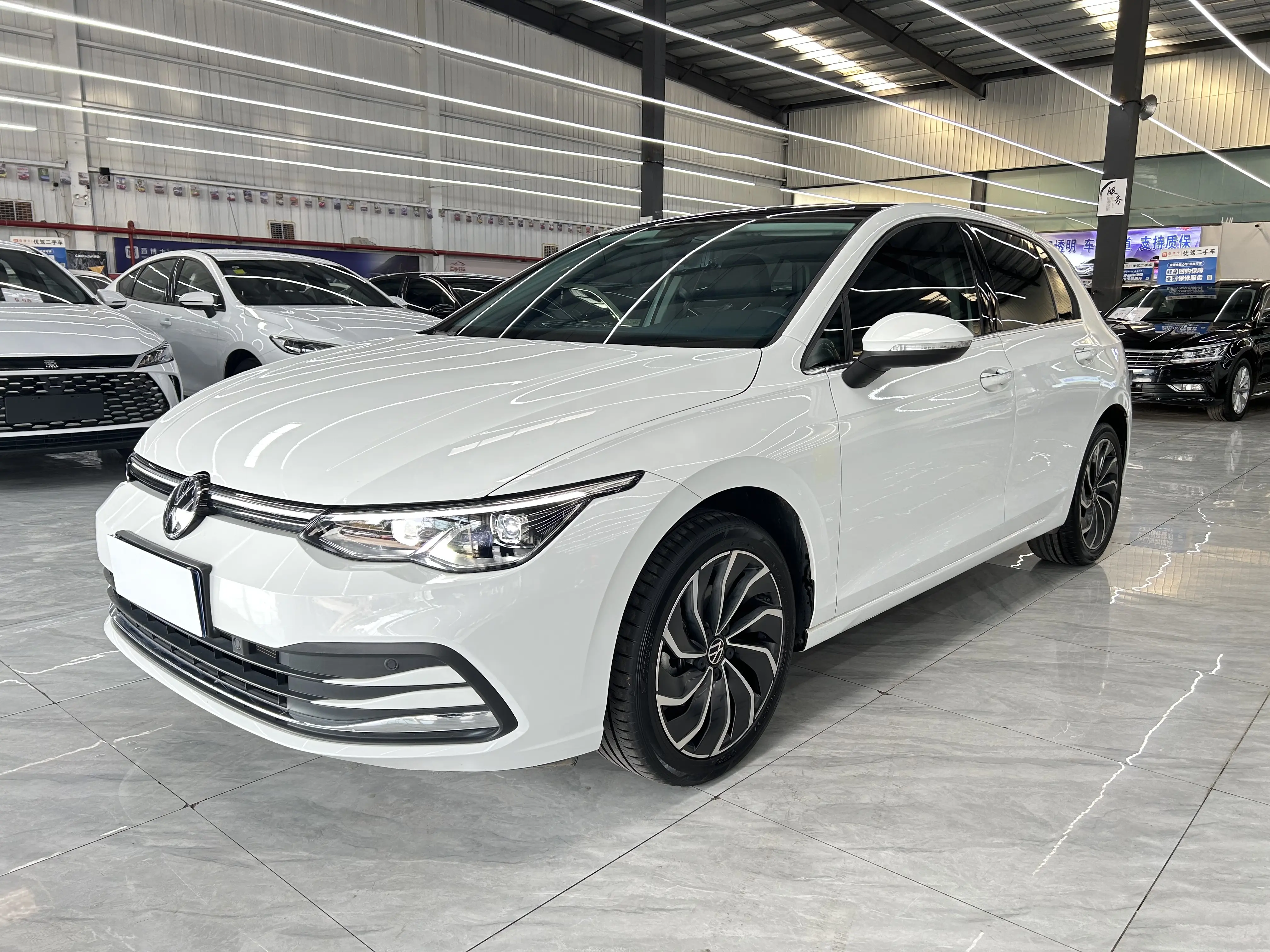 Volkswagen Golf  из Китая