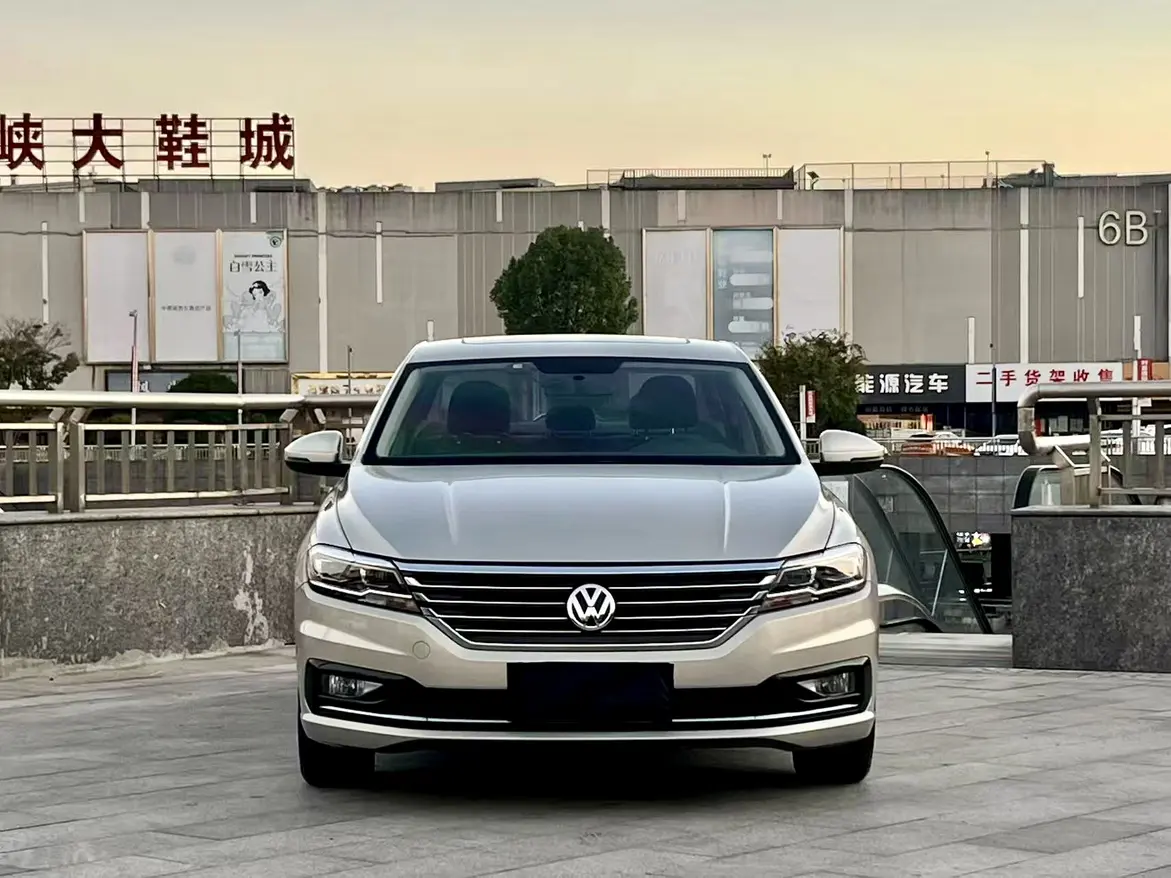 Volkswagen Lavida  из Китая