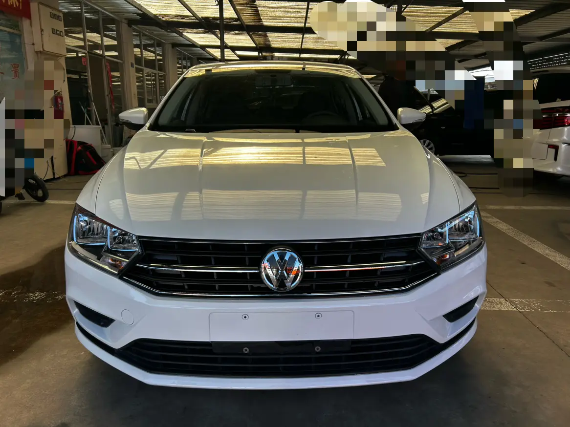 Volkswagen Bora  из Китая