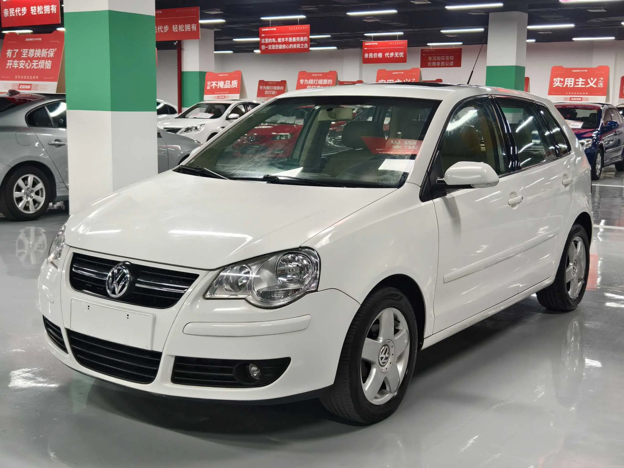 Volkswagen Polo  из Китая