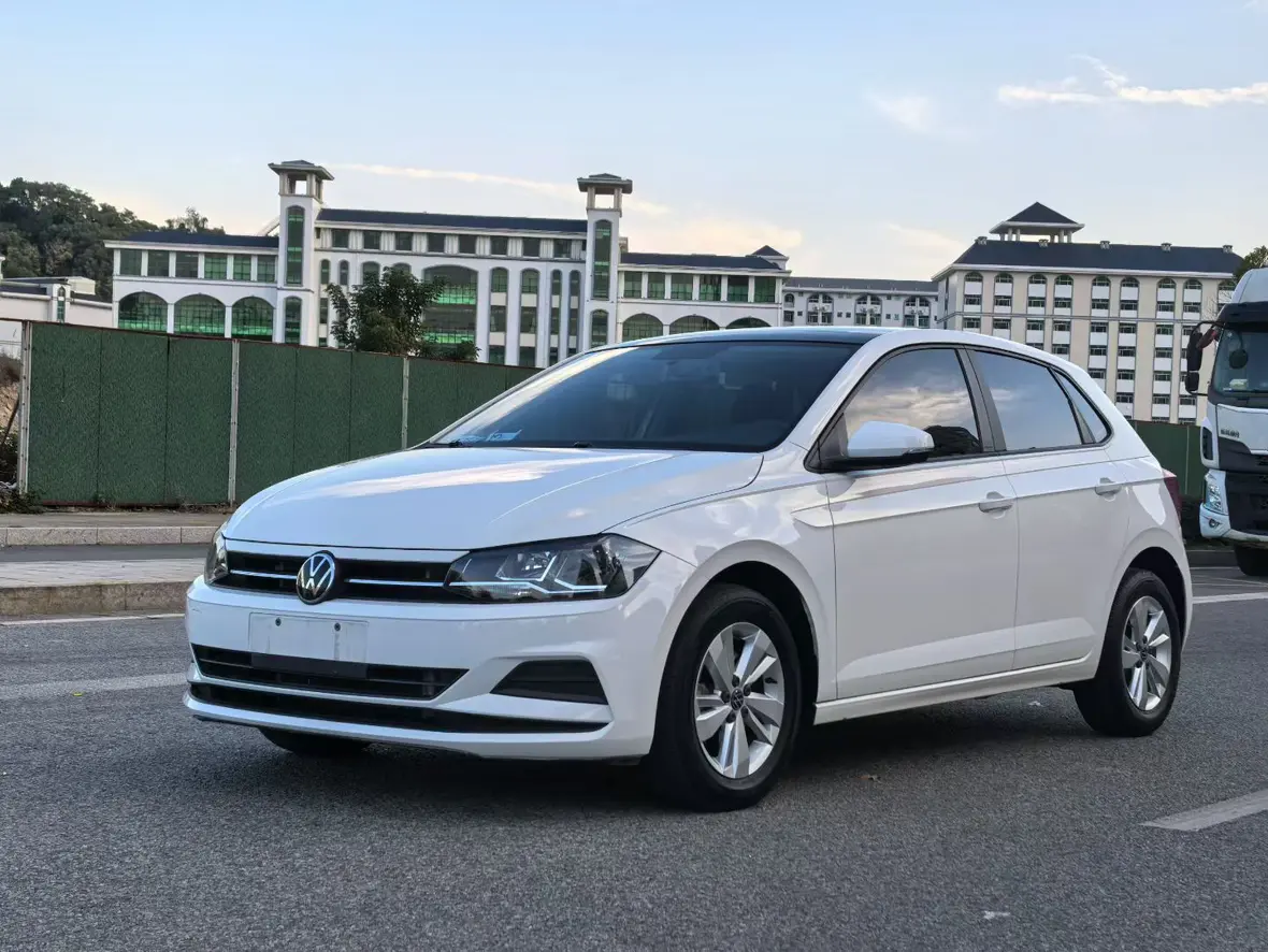 Volkswagen Polo  из Китая