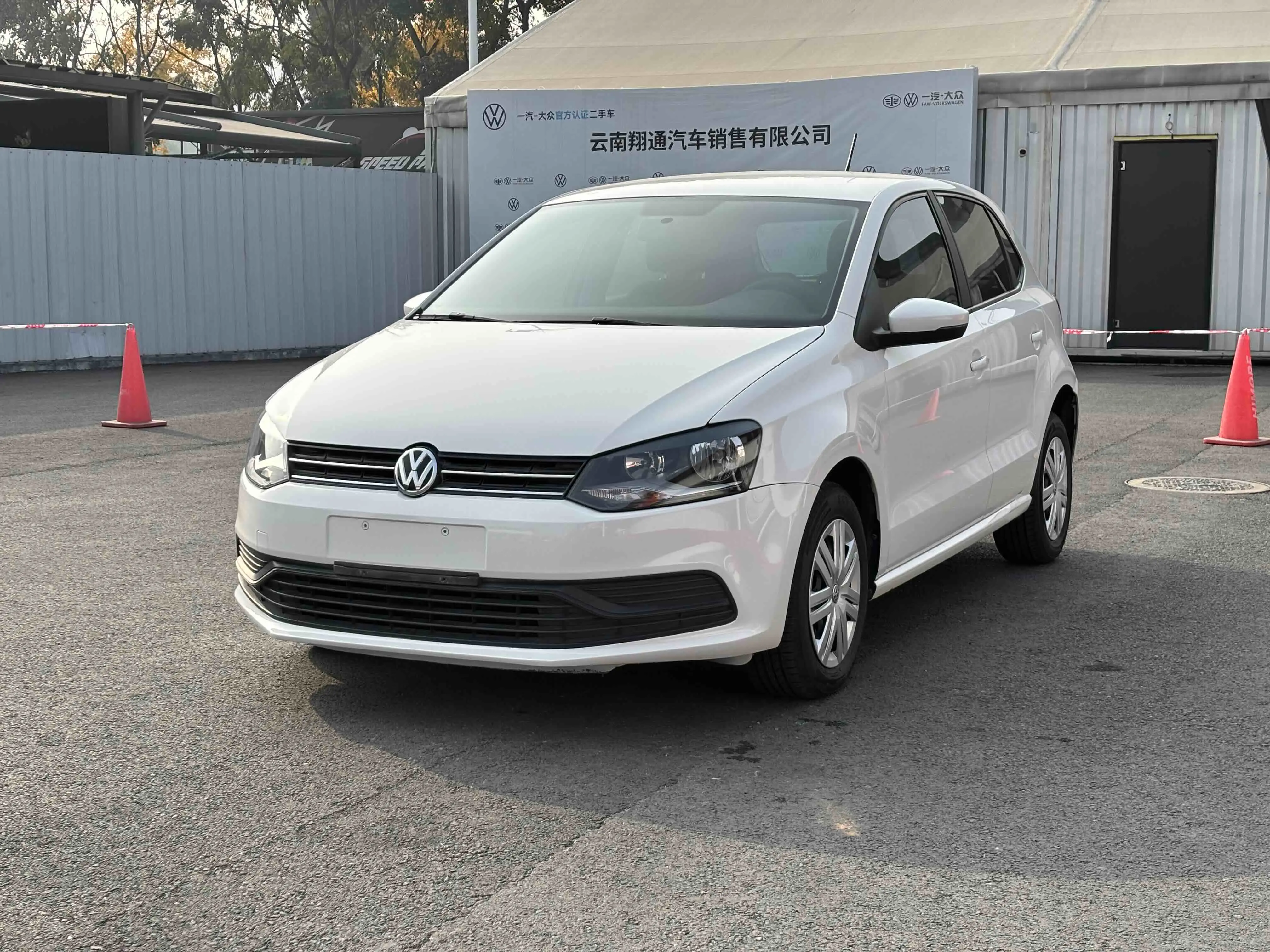 Volkswagen Polo  из Китая