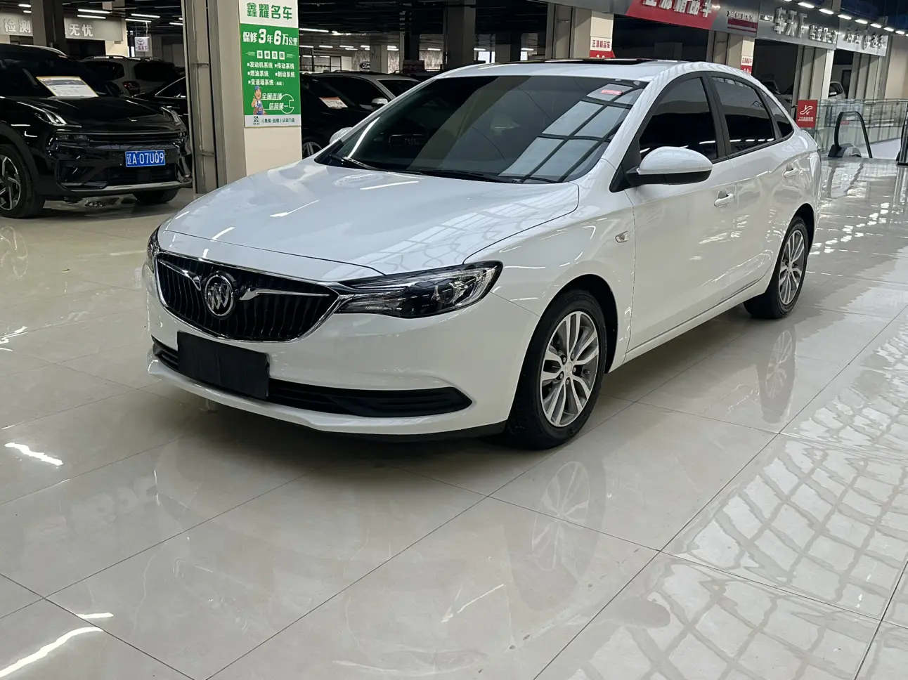 Buick Yinglang  из Китая