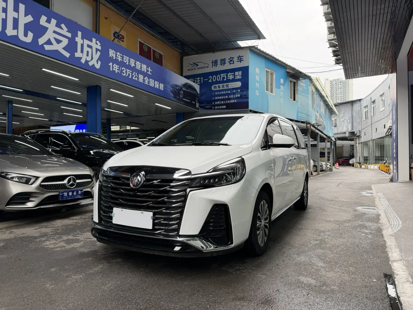 Buick GL8  из Китая