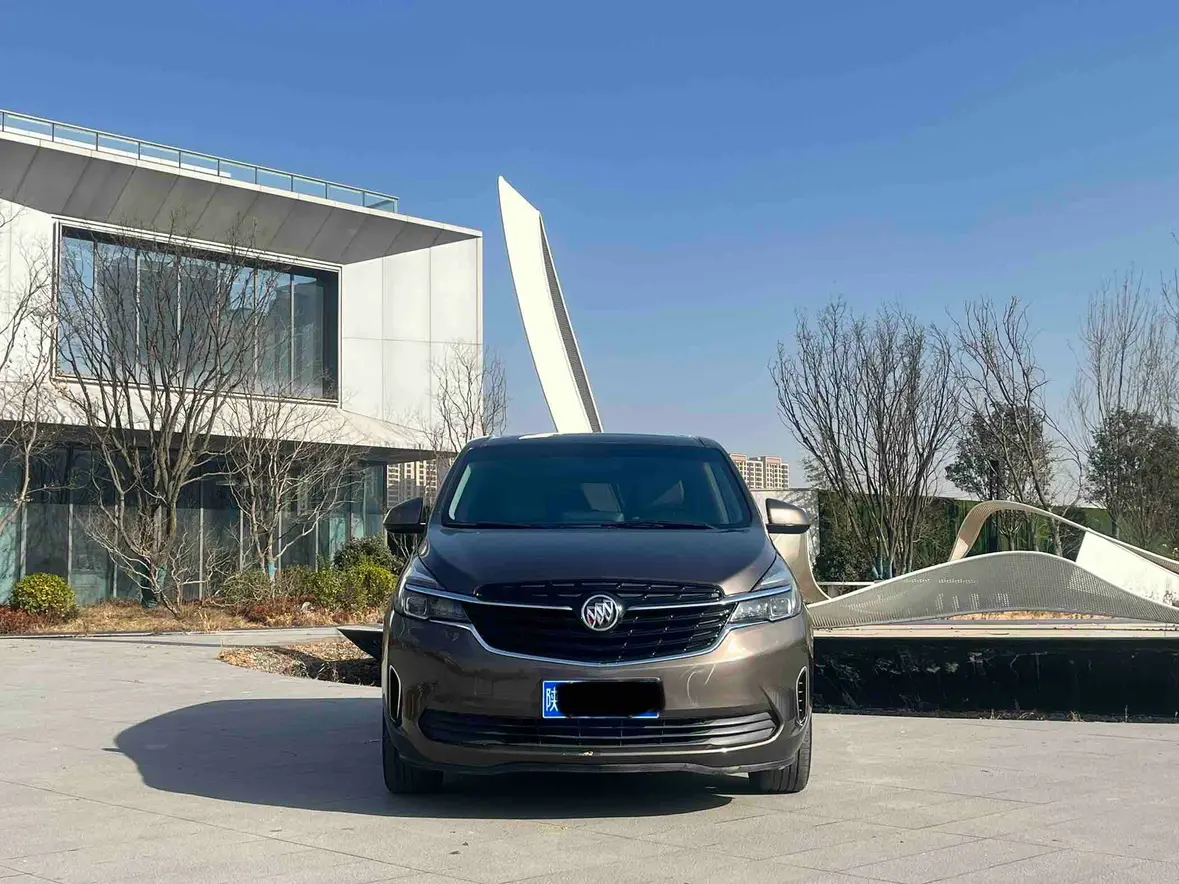 Buick GL8  из Китая