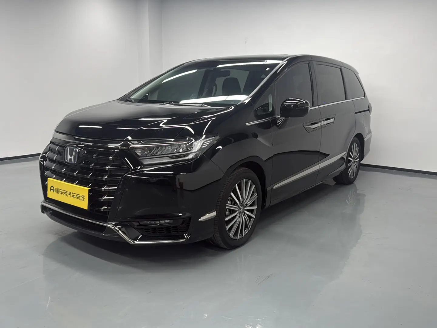 Honda Elysion (Alison)  из Китая